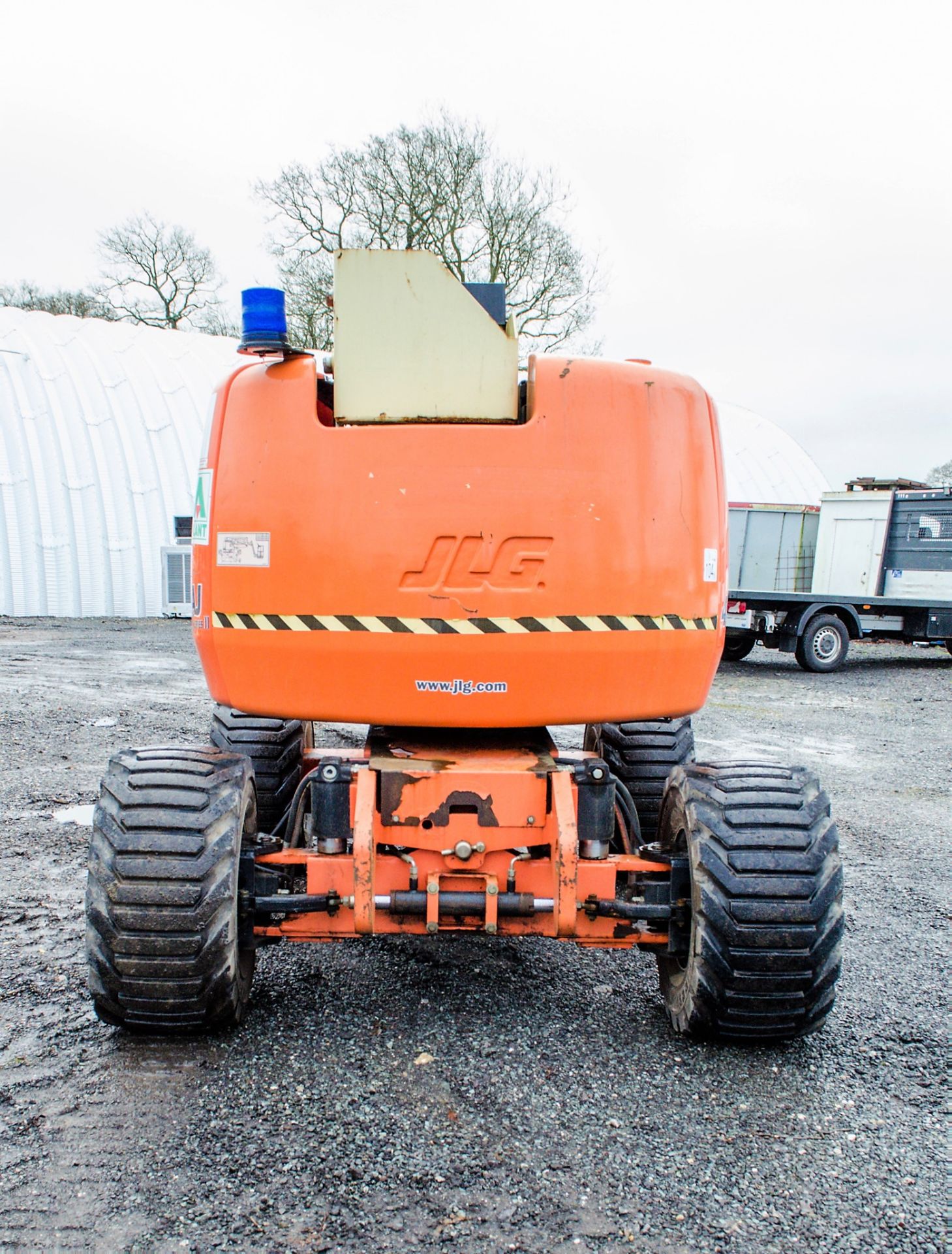 JLG 450AJ Series II diesel driven rough terrain articulated boom access platform Year: 2012 S/N: - Image 6 of 16