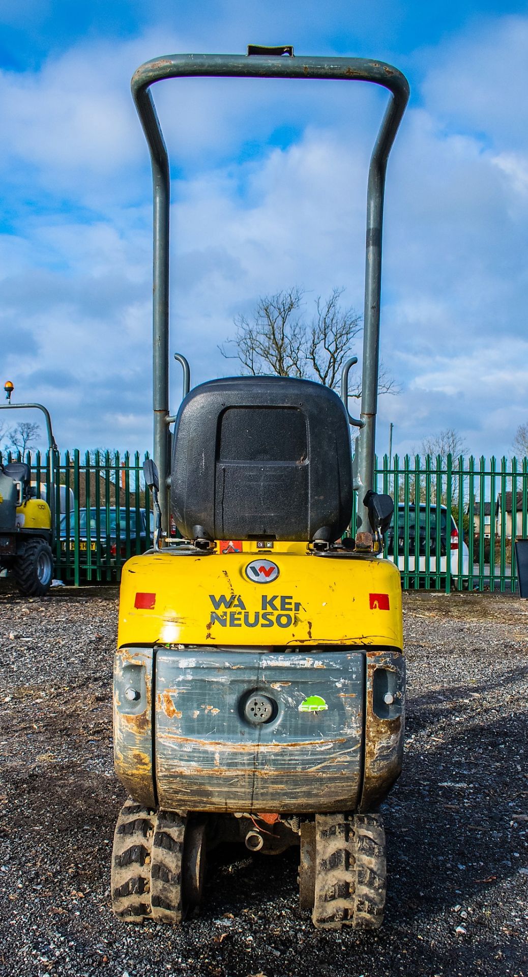 Wacker Neuson E08 0.75 tonne micro digger  Year: 2017 S/N: 02020 Rec Hours: 1669 Blade, piped. 2 - Image 6 of 17