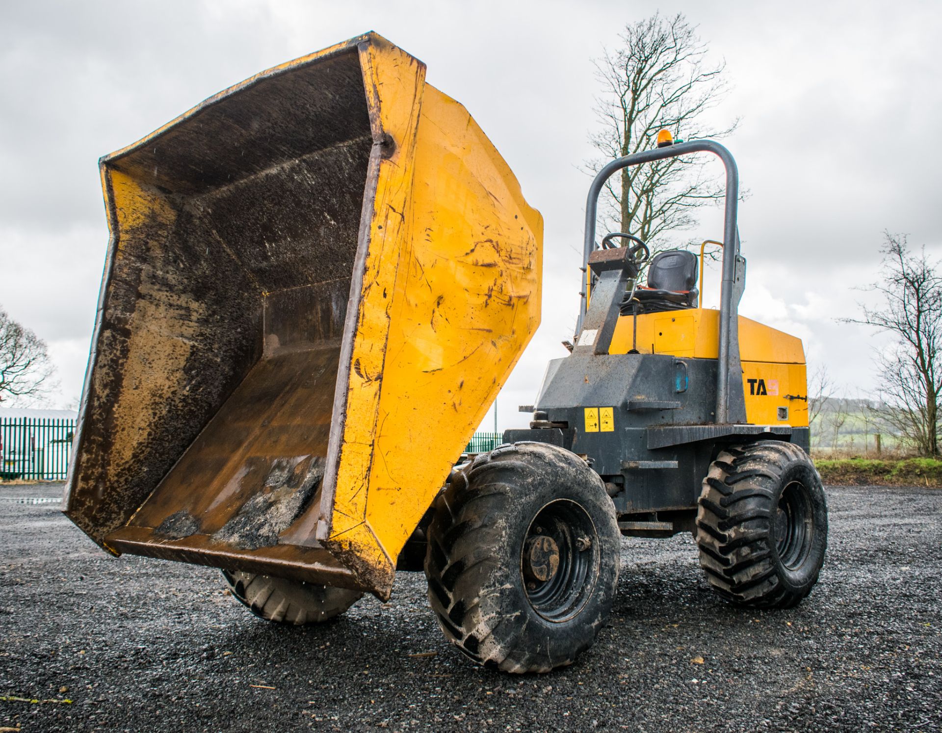 Terex TA9 9 tonne straight skip dumper Year: 2014 S/N: PK4977 Recorded Hours: Not displayed (Clock - Image 13 of 18