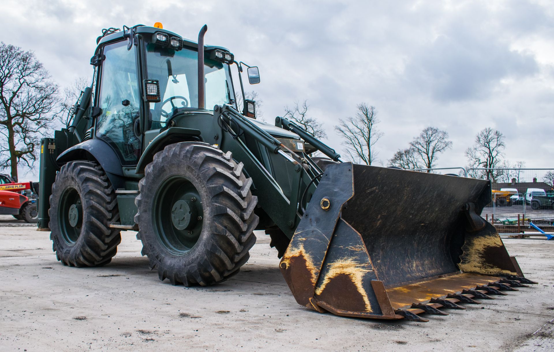 JCB 4CX Sitemaster backhoe loader  Year: 2010 S/N: 2004062 Recorded Hours: 2988 c/w spare wheel & - Image 2 of 25