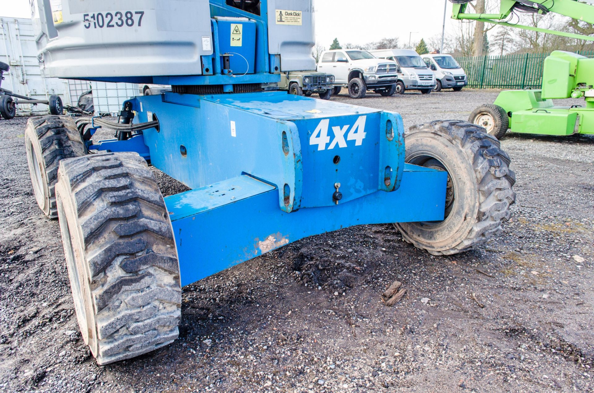 Genie S-45 4x4 rough terrain diesel driven articulated boom access platform Year: 2014 S/N: 18908 - Image 17 of 18