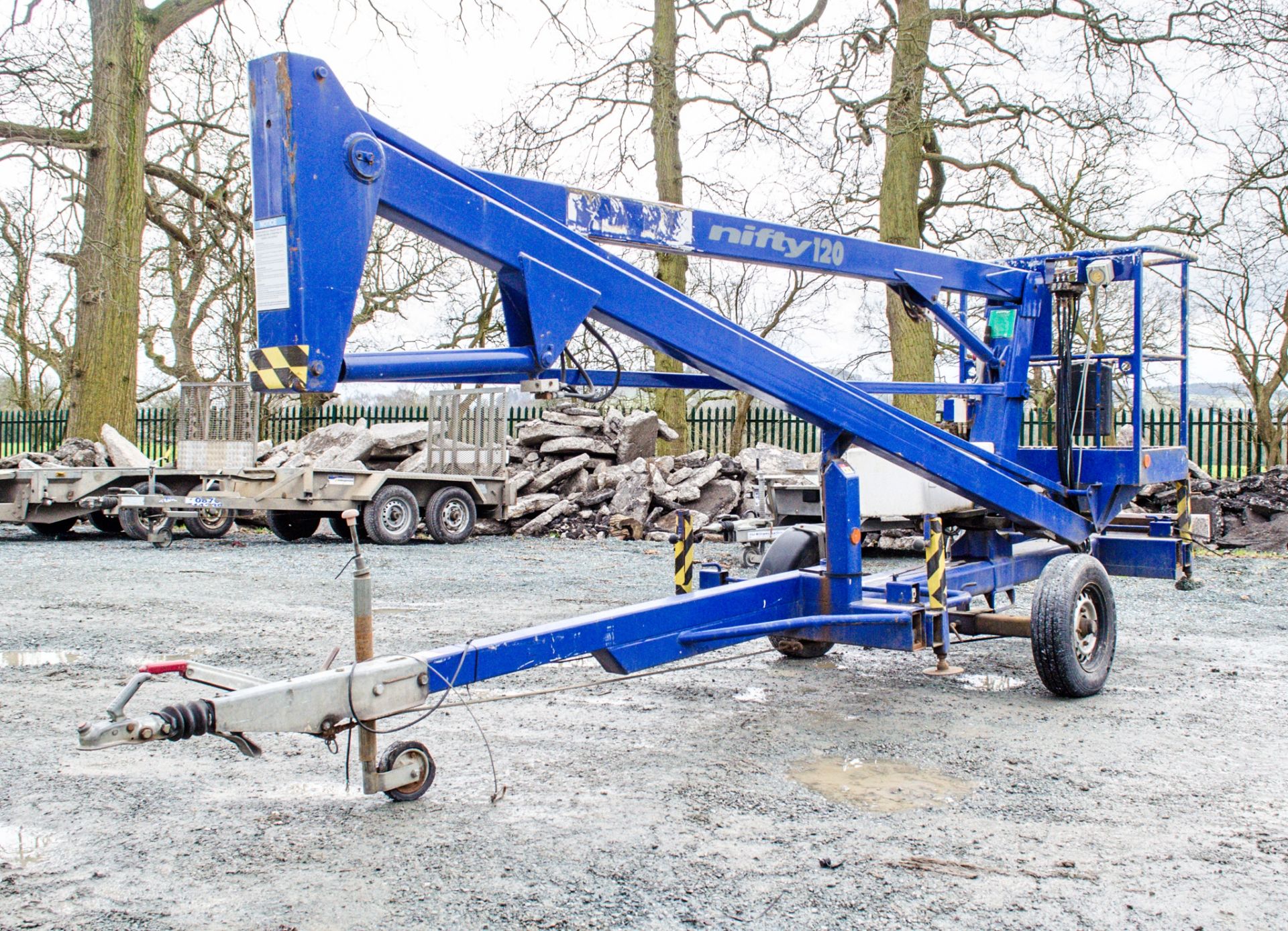 Nifty 120 ME fast tow boom access lift Year: 2005 S/N: 12698