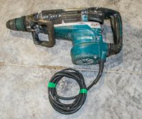 Makita HR5212 110v SDS rotary hammer drill ** Damaged handle **