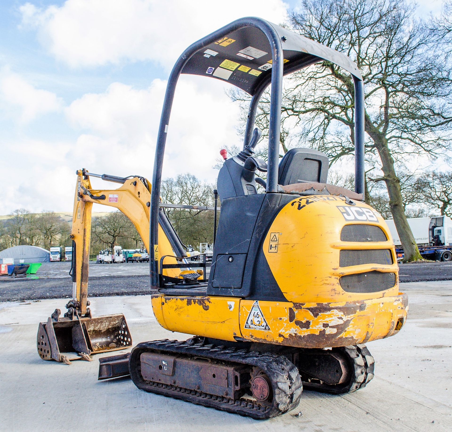 JCB 801.4 CTS 1.5 tonne rubber tracked mini excavator Year: 2015 S/N 2076491 Recorded Hours: 2075 - Bild 4 aus 20