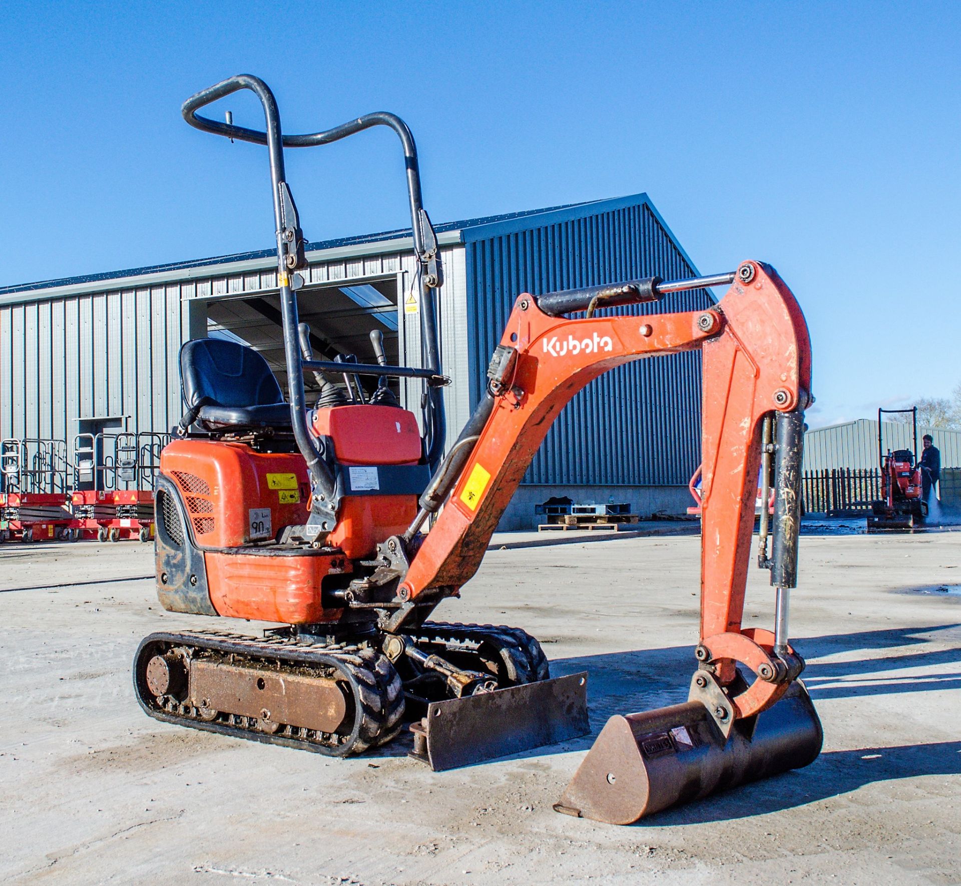 Kubota K008-3 0.8 tonne rubber tracked micro excavator Year: 2017 S/N: 29349 Recorded Hours: 682 - Image 2 of 18