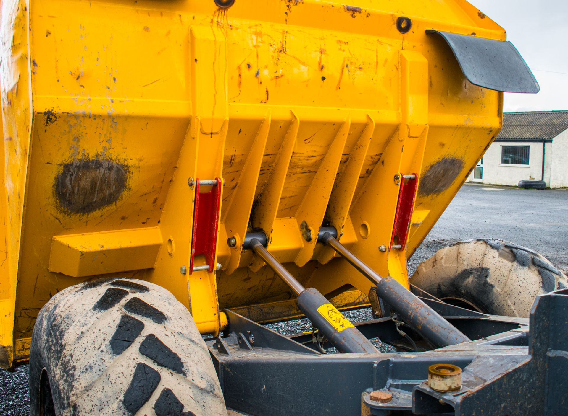 Terex TA9 9 tonne straight skip dumper Year: 2014 S/N: PK4977 Recorded Hours: Not displayed (Clock - Image 14 of 18