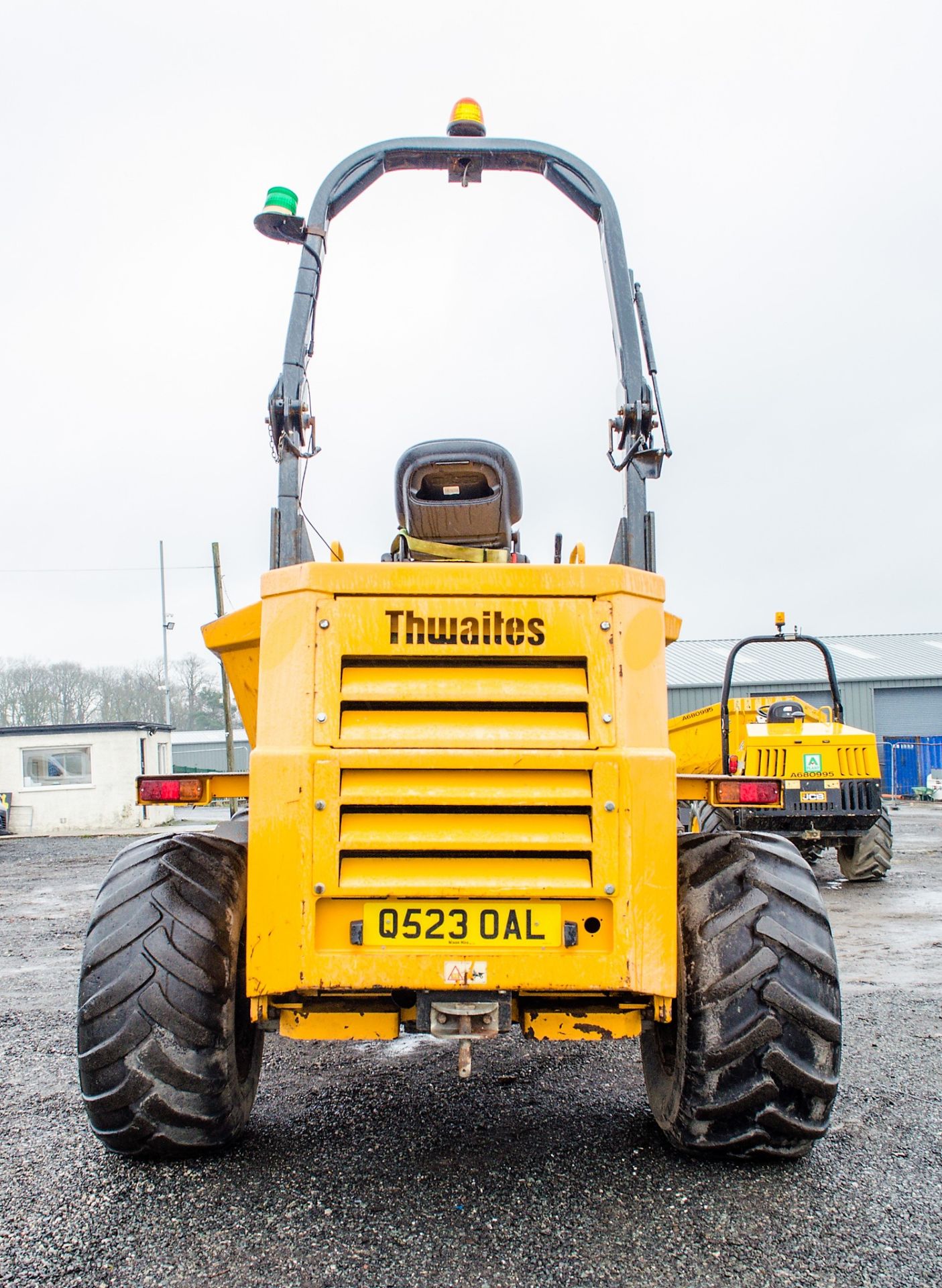 Thwaites 9 tonne swivel skip dumper  Year: 2015 S/N: SLCM698Z1502D1338 Recorded Hours: 2265 - Image 6 of 19