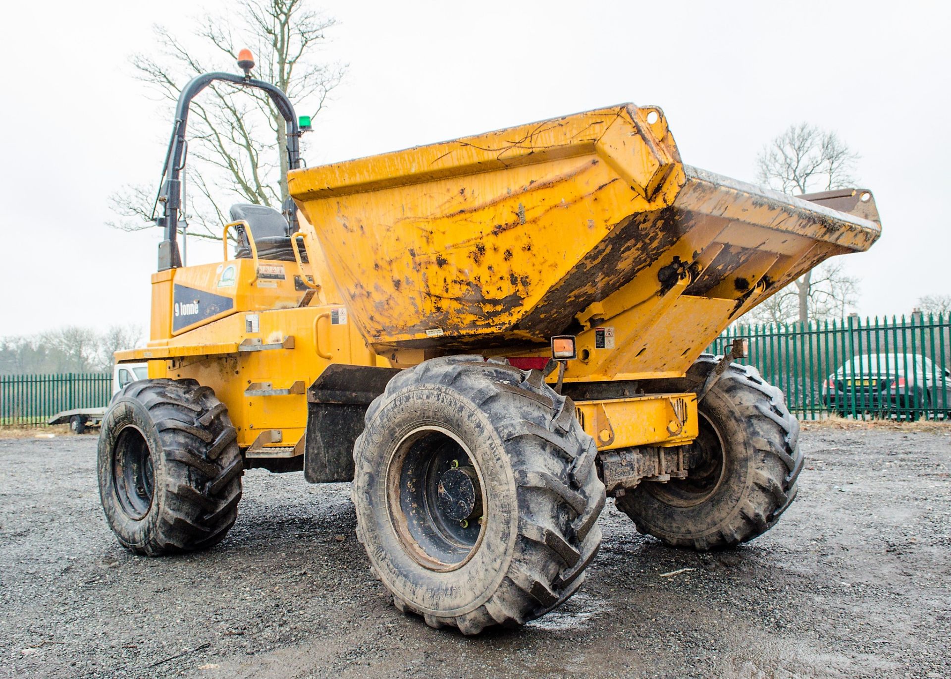 Thwaites 9 tonne swivel skip dumper  Year: 2015 S/N: SLCM698Z1502D1338 Recorded Hours: 2265 - Bild 2 aus 19