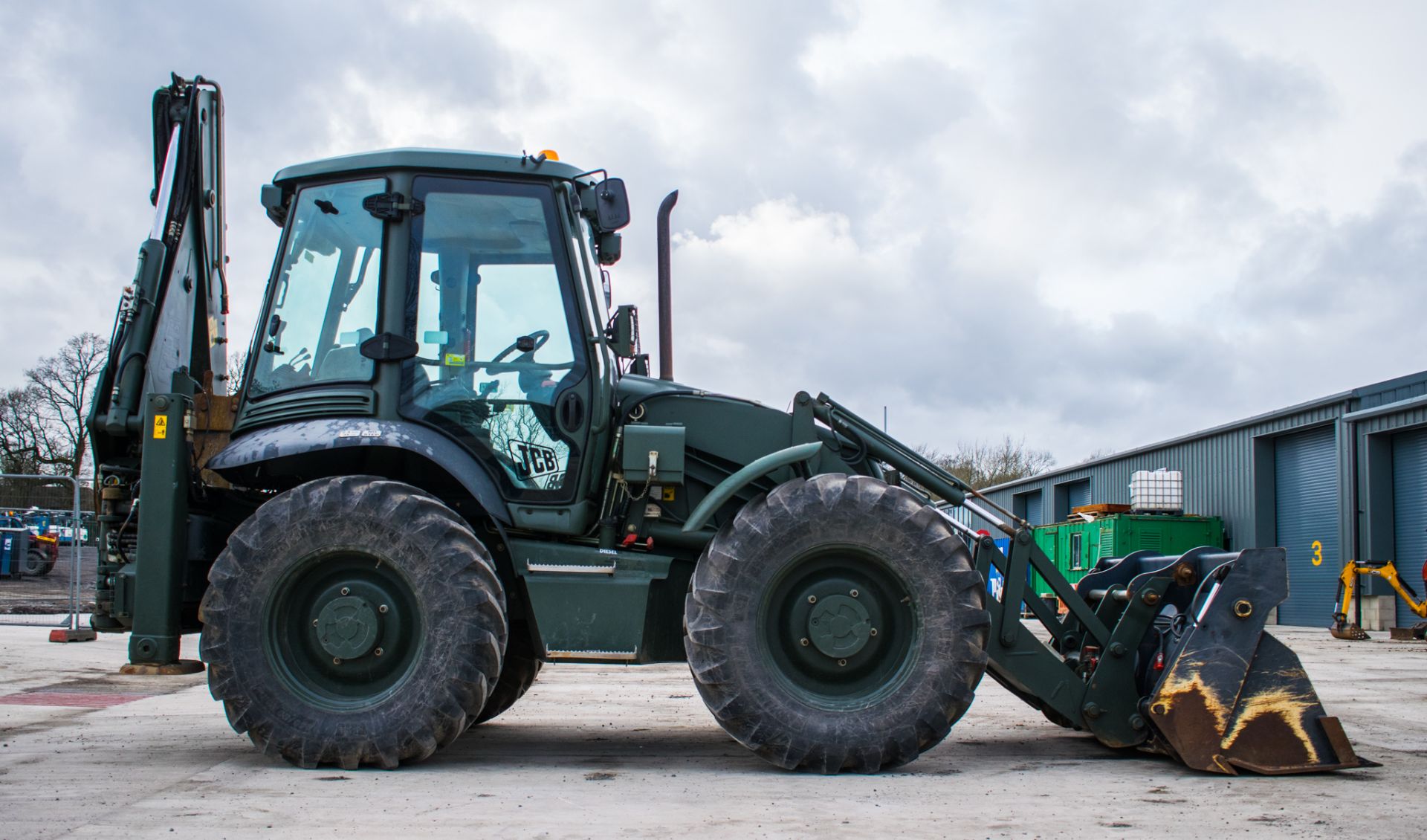 JCB 4CX Sitemaster backhoe loader  Year: 2010 S/N: 2004062 Recorded Hours: 2988 c/w spare wheel & - Image 8 of 25