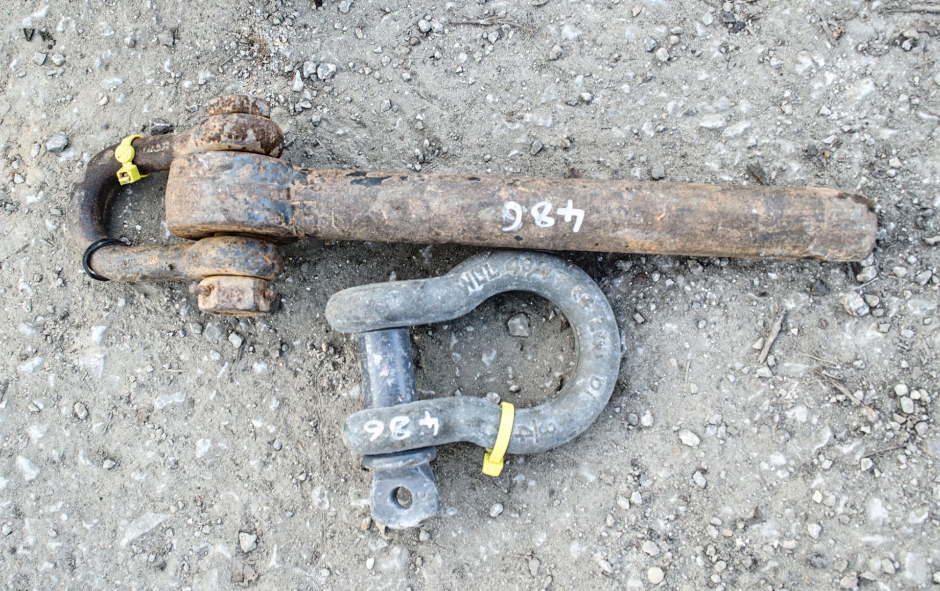 Lifting pin & shackle