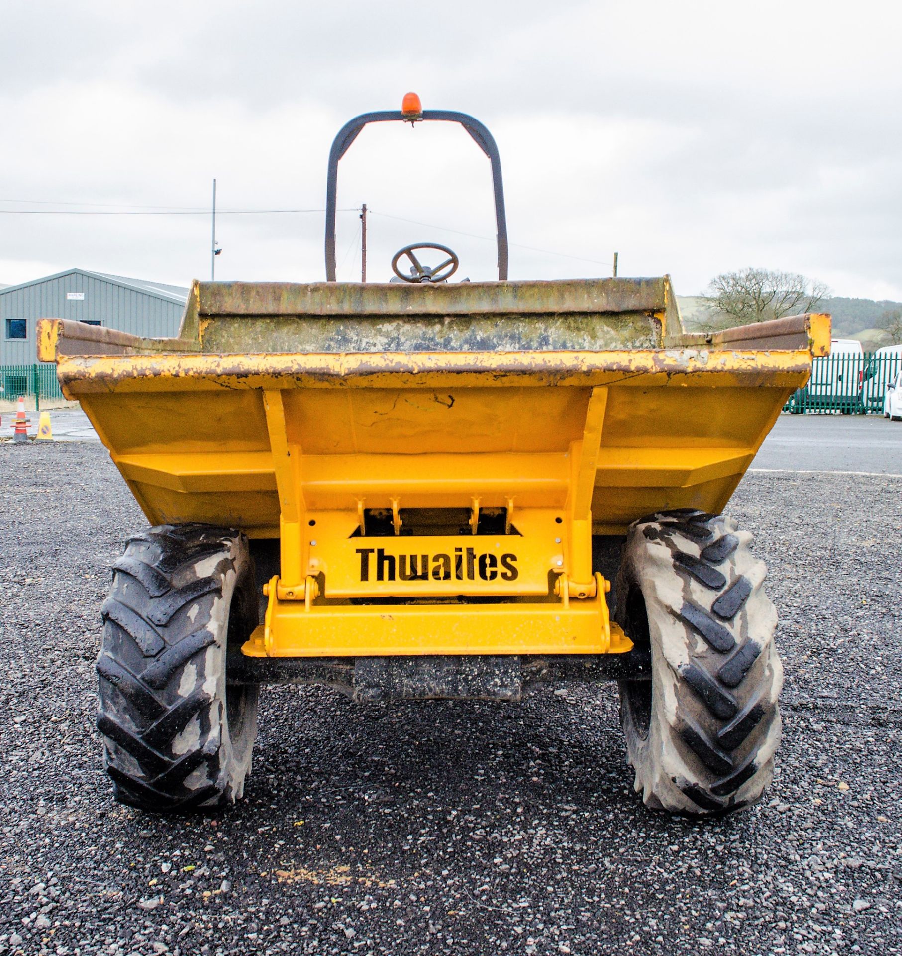 Thwaites 6 tonne straight skip dumper Year: 2003 S/N: 3.A2136 Recorded Hours: 4649 - Image 5 of 20
