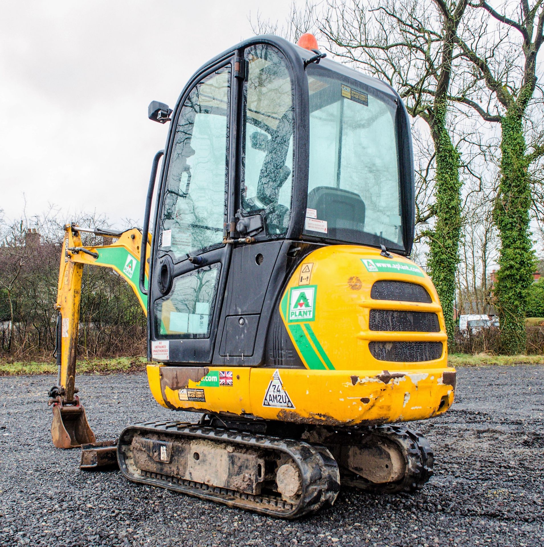 JCB 8018 CTS 1.5 tonne rubber tracked mini excavator Year: 2015 S/N: 2371787 Recorded Hours: 1228 - Image 3 of 19