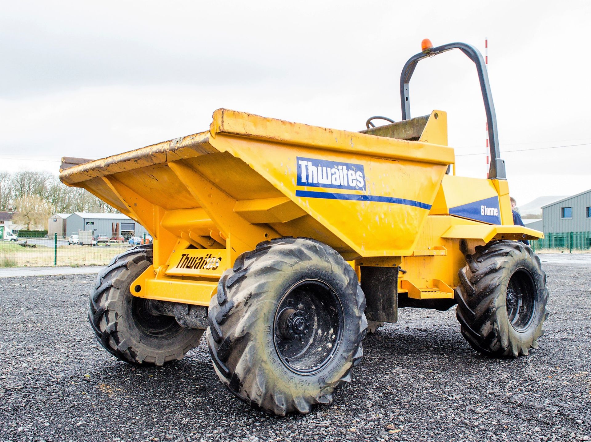 Thwaites 6 tonne straight skip dumper Year: 2003 S/N: 3.A2136 Recorded Hours: 4649