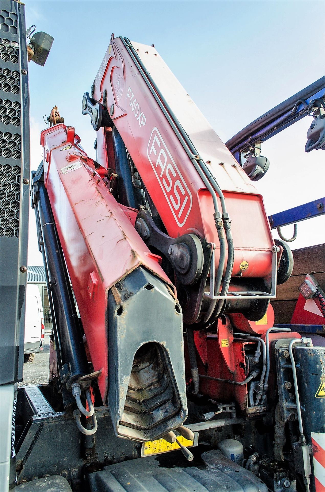 MAN TGS 26.440 26 tonne 6 wheel flat bed crane lorry Registration Number: NX11 UGR Date of - Image 13 of 24