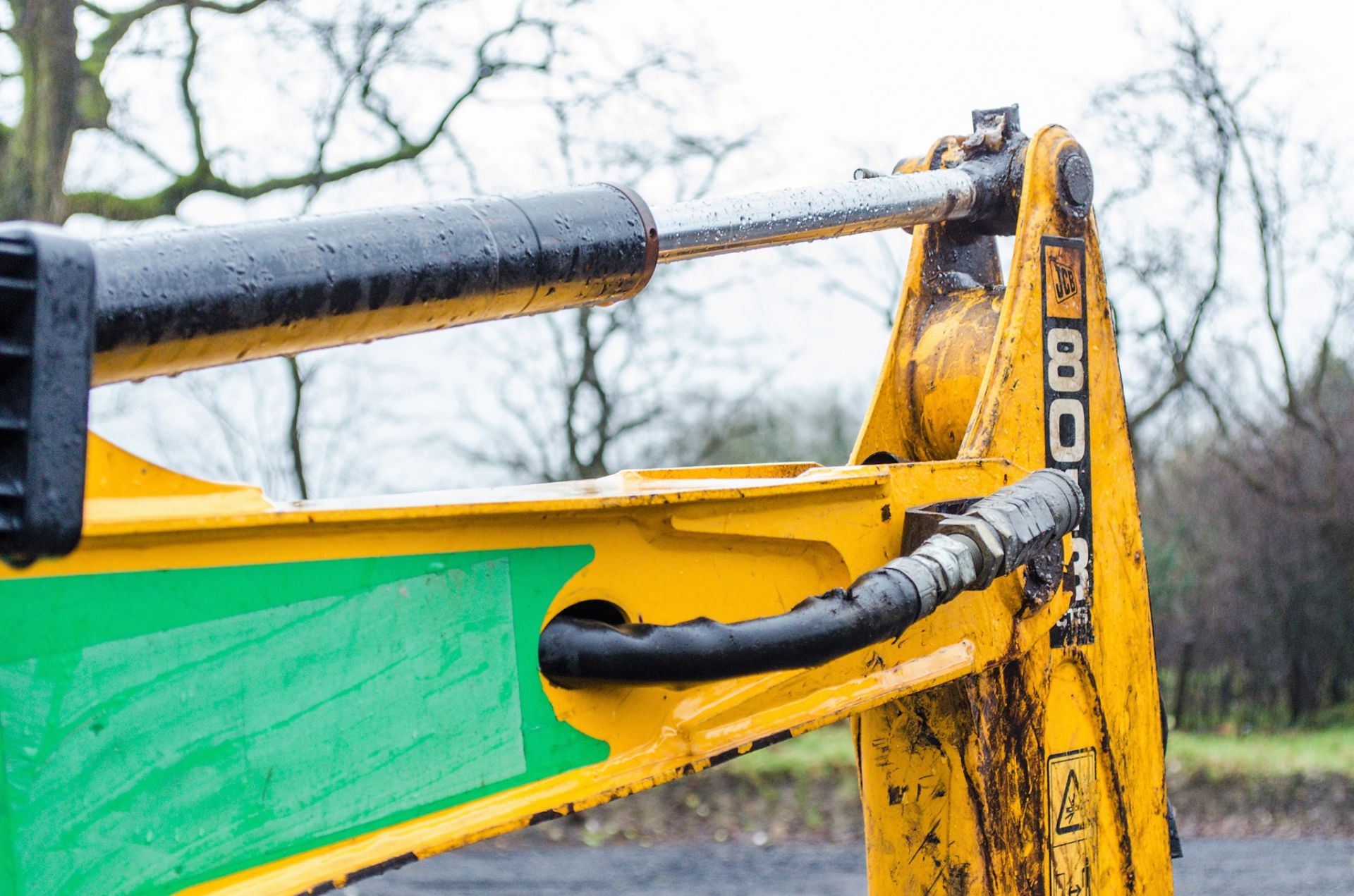 JCB 8018 CTS 1.5 tonne rubber tracked mini excavator Year: 2015 S/N: 2371787 Recorded Hours: 1228 - Image 14 of 19