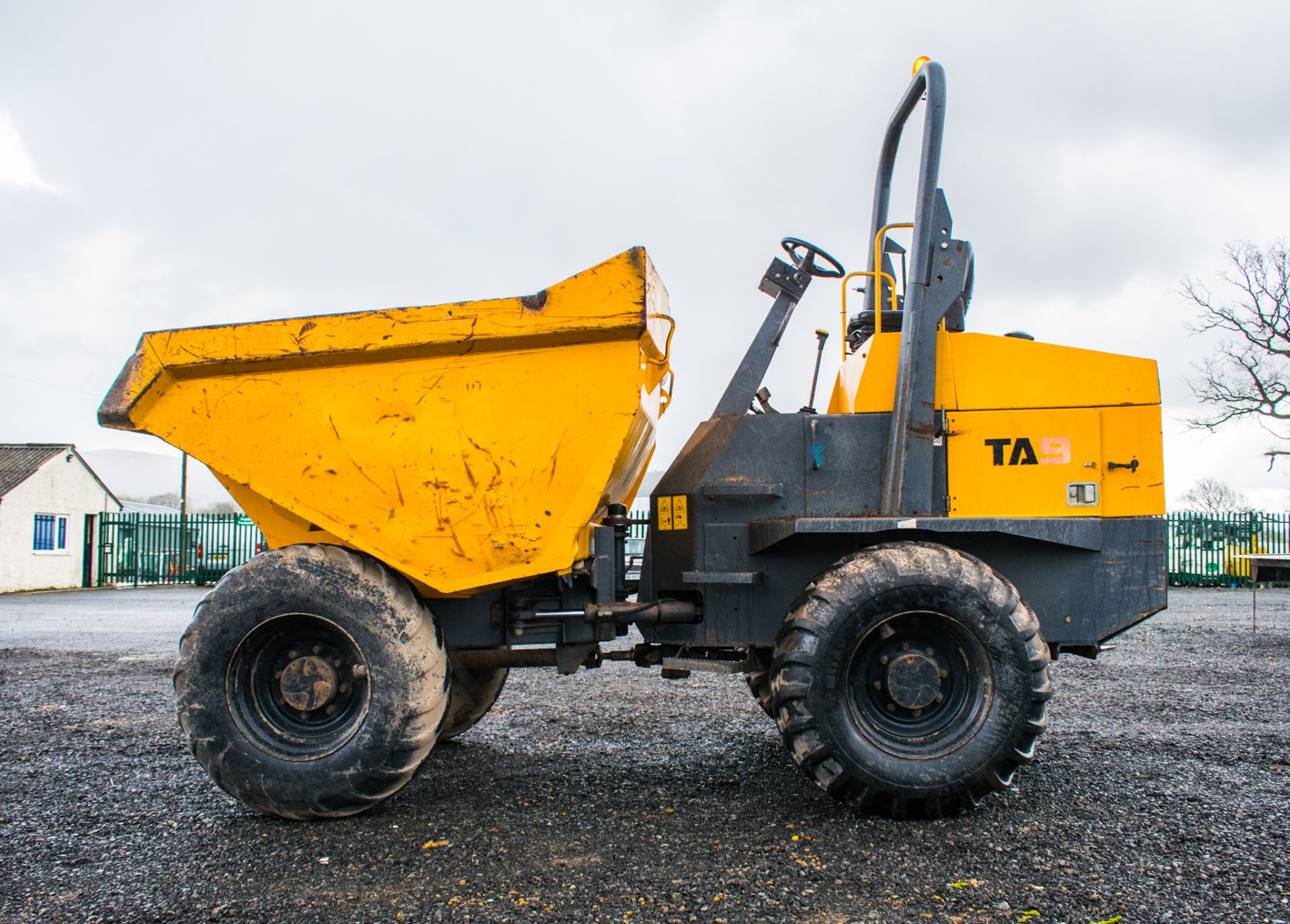 Terex TA9 9 tonne straight skip dumper Year: 2014 S/N: PK4977 Recorded Hours: Not displayed (Clock - Image 8 of 18