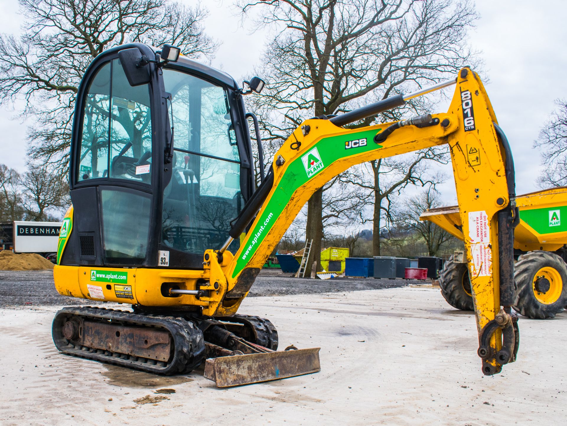 JCB 801.6 1.5 tonne rubber tracked mini excavator Year: 2015 S/N: 2071769 Recorded Hours: 1518 - Image 2 of 17