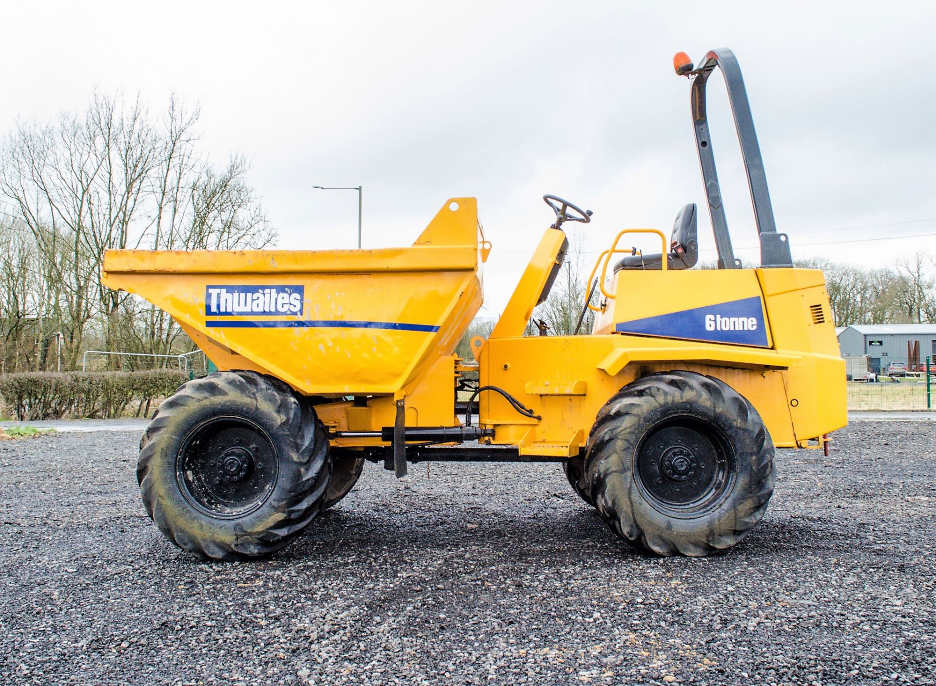 Thwaites 6 tonne straight skip dumper Year: 2003 S/N: 3.A2136 Recorded Hours: 4649 - Image 7 of 20