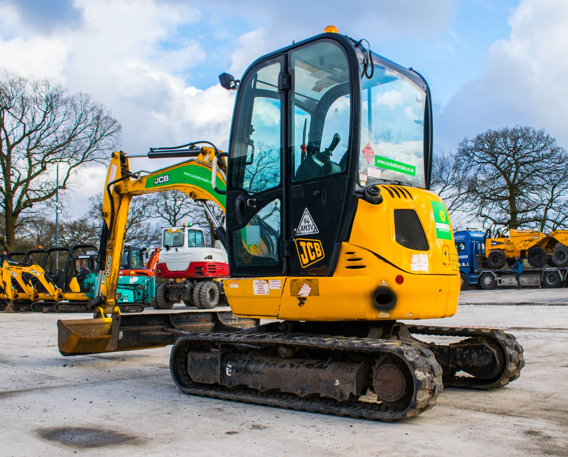 JCB 8030 ZTS 3 tonne rubber tracked excavator Year: 2015 S/N: 432332 Recorded Hours: blade, - Image 4 of 16