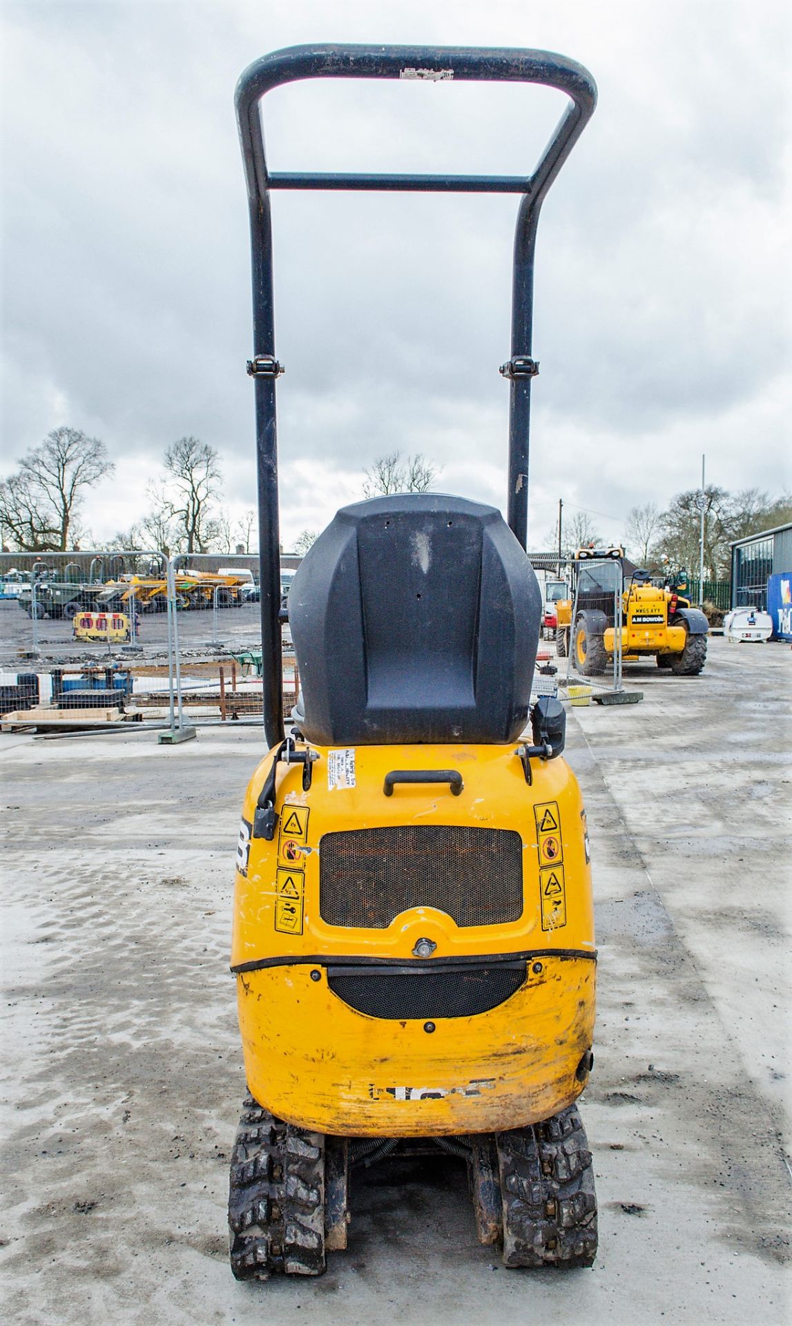 JCB 8008 CTS 0.8 tonne rubber tracked micro excavator Year: 2015 S/N: 2410729 Recorded Hours: 1176 - Image 6 of 17