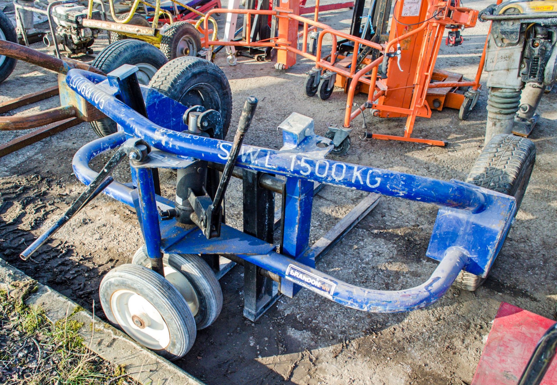 Rough terrain pallet truck - Image 2 of 2