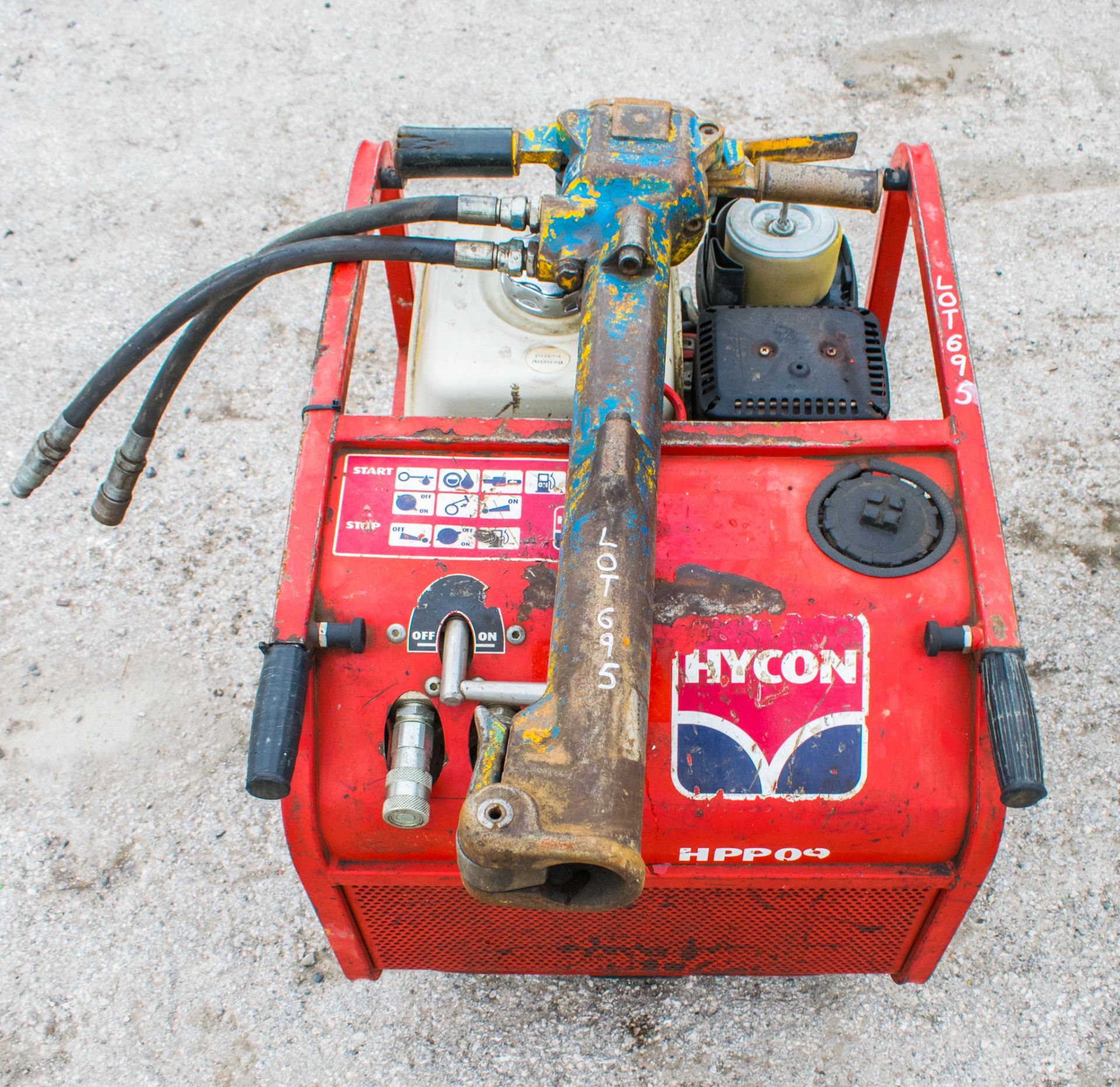 Hycon HPP09 petrol driven hydraulic power pack c/w JCB anti vibe breaker - Image 2 of 3