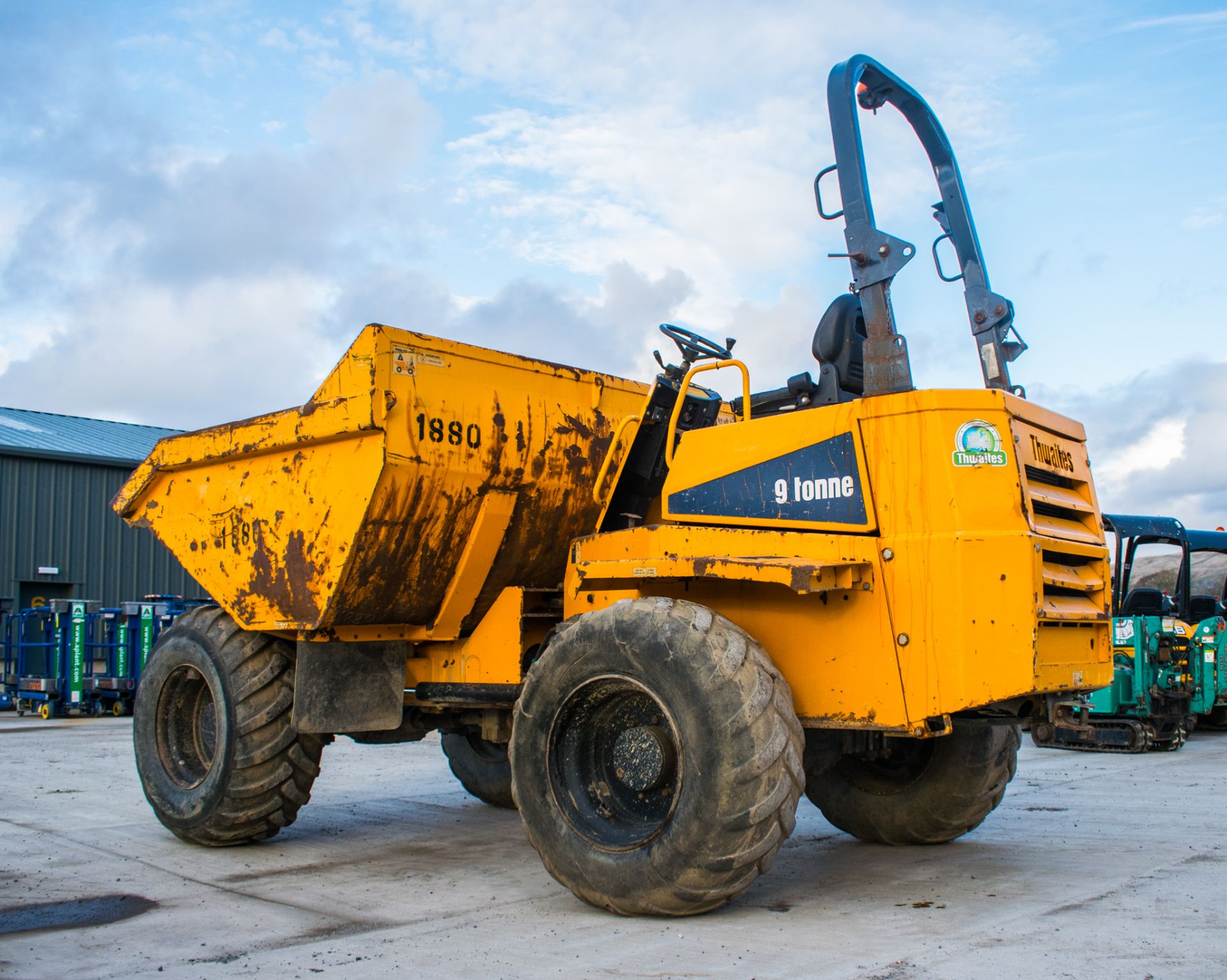 Thwaites 9 tonne straight skip dumper  Year: 2014 S/N: C8538 Recorded Hours: 1990 1880 - Image 4 of 17