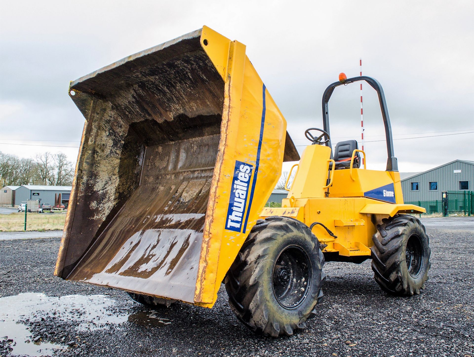 Thwaites 6 tonne straight skip dumper Year: 2003 S/N: 3.A2136 Recorded Hours: 4649 - Image 9 of 20