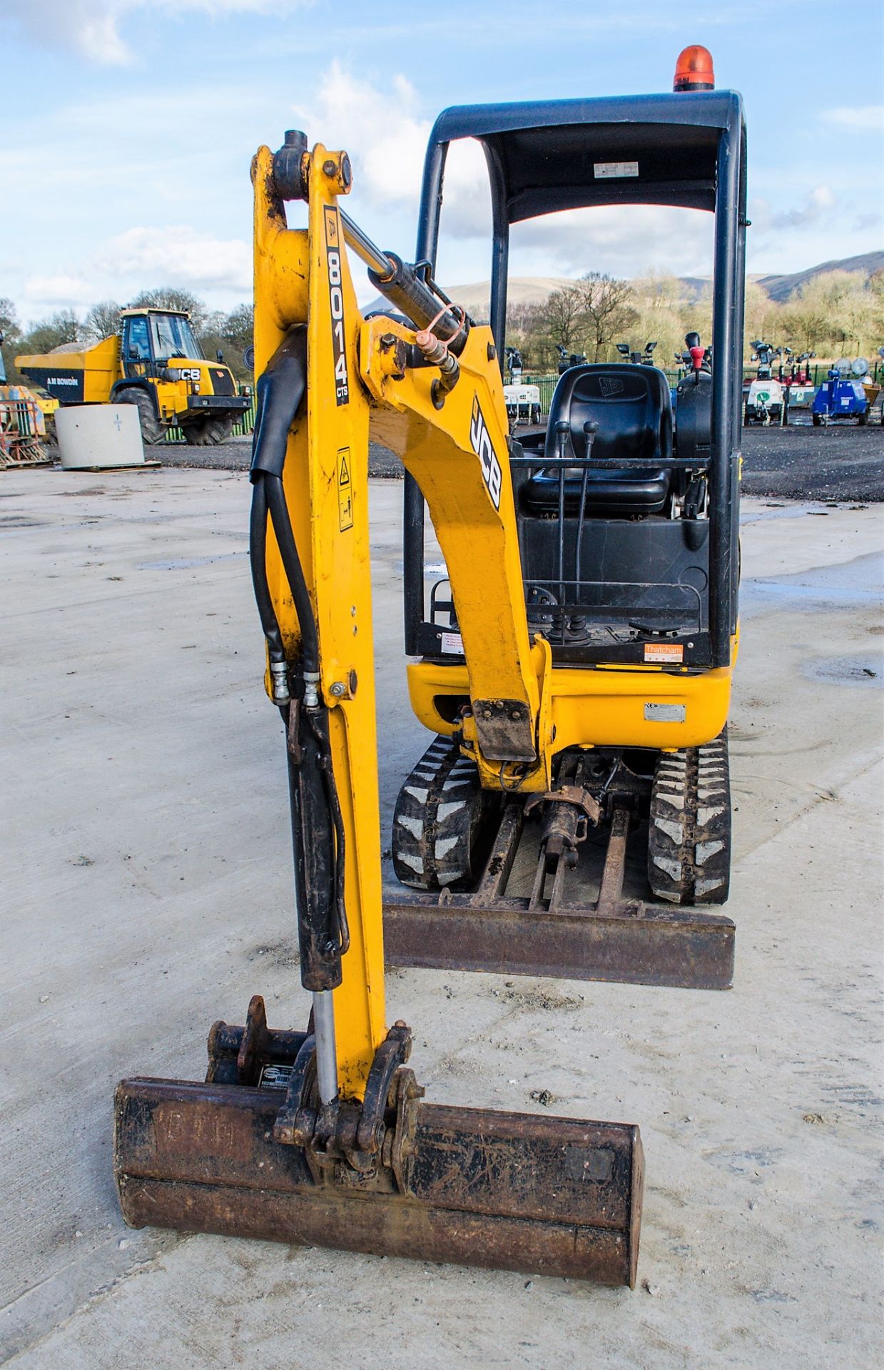 JCB 801.4 CTS 1.5 tonne rubber tracked mini excavator Year: 2014 S/N 2070320 Recorded Hours: 863 - Image 5 of 20