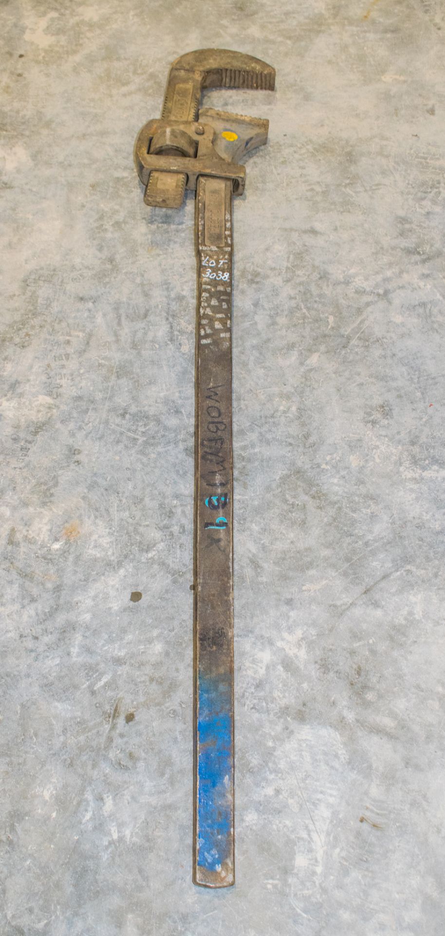 Record 48 inch pipe wrench