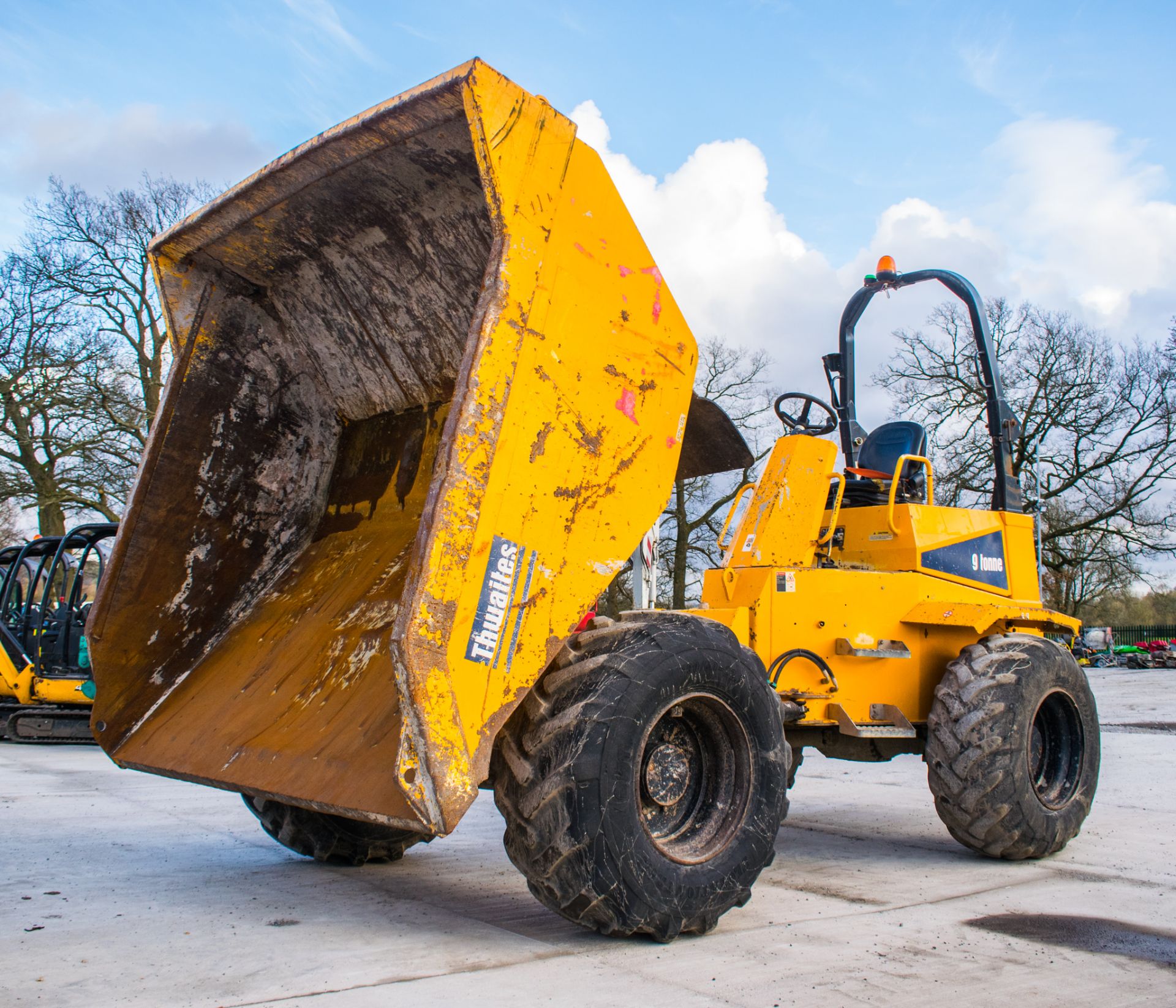 Thwaites 9 tonne straight skip dumper  Year: 2014 S/N: C8541 Recorded Hours: 2477 1886 - Image 13 of 17