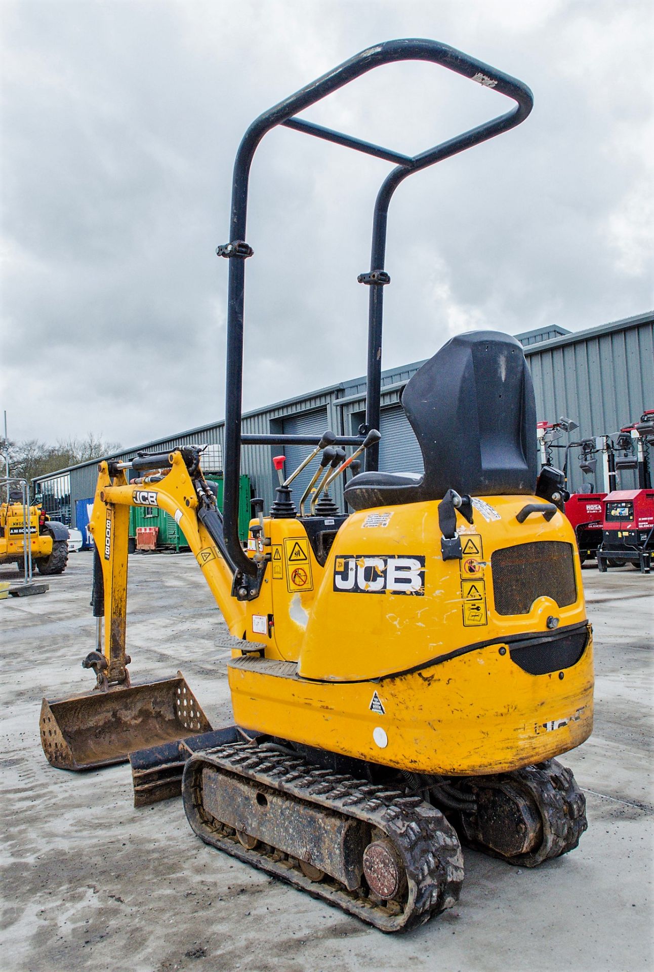 JCB 8008 CTS 0.8 tonne rubber tracked micro excavator Year: 2015 S/N: 2410729 Recorded Hours: 1176 - Image 4 of 17