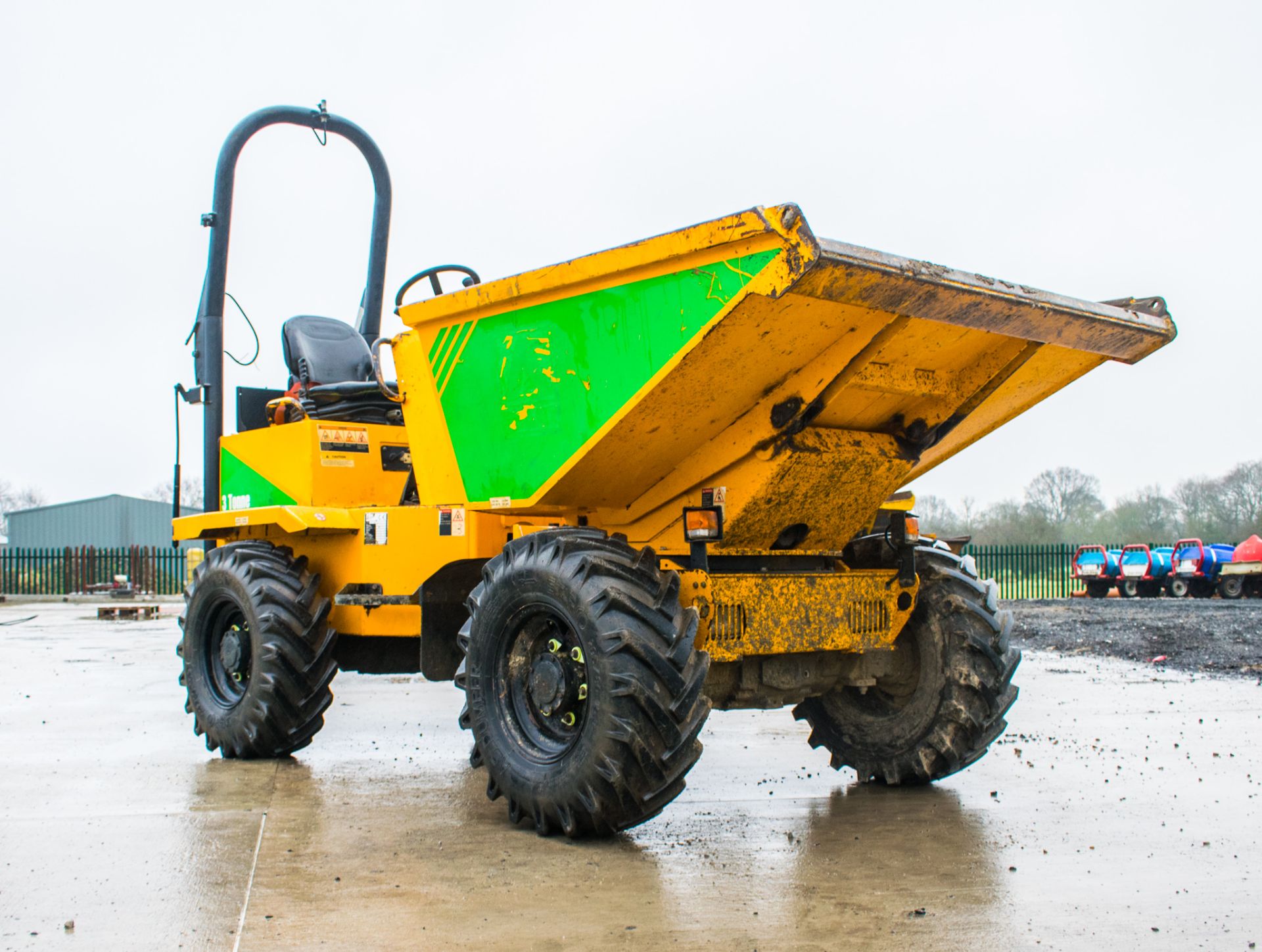 Thwaites 3 tonne swivel skip dumper  Year: 2014 S/N: C9911 Recorded Hours: 364 A642746 - Image 2 of 17