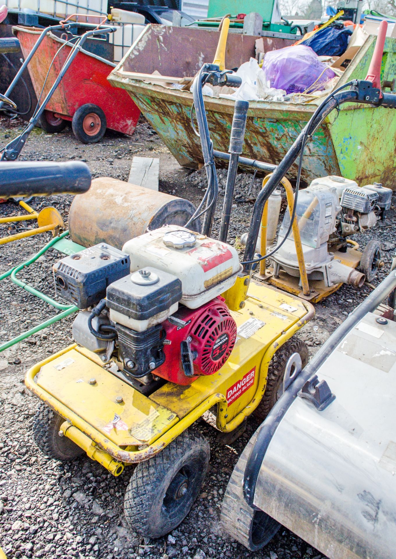 Birchwood GMTC3 petrol driven turf cutter