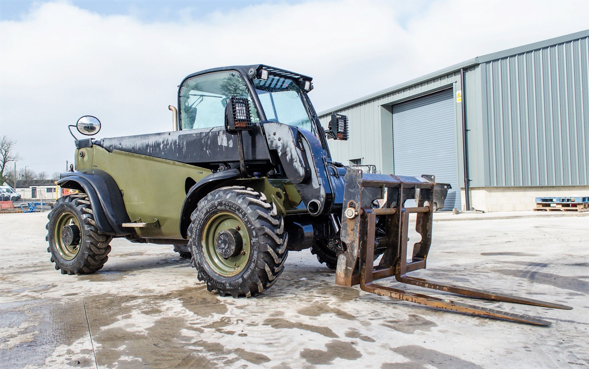 JCB 524-50 5 metre telescopic handler EX MOD Year: 2008 S/N: 1417311 Recorded Hours: 3104 - Bild 2 aus 20