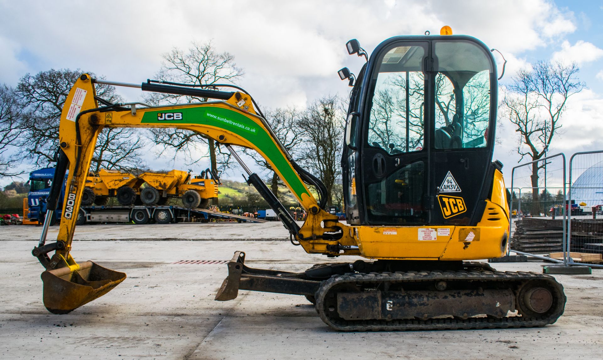 JCB 8030 ZTS 3 tonne rubber tracked excavator Year: 2015 S/N: 432332 Recorded Hours: blade, - Image 8 of 16