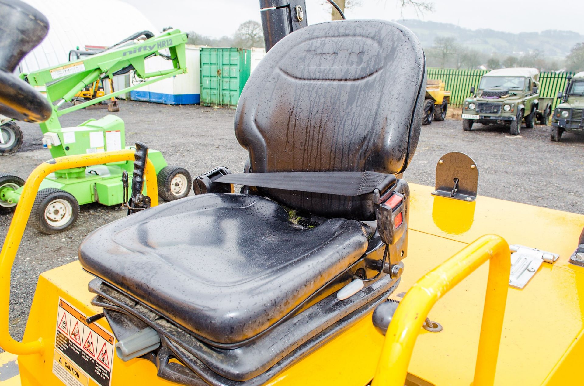 Thwaites 6 tonne swivel skip dumper Year: 2018 S/N: 3E3950 Recorded Hours: 705 - Image 20 of 21