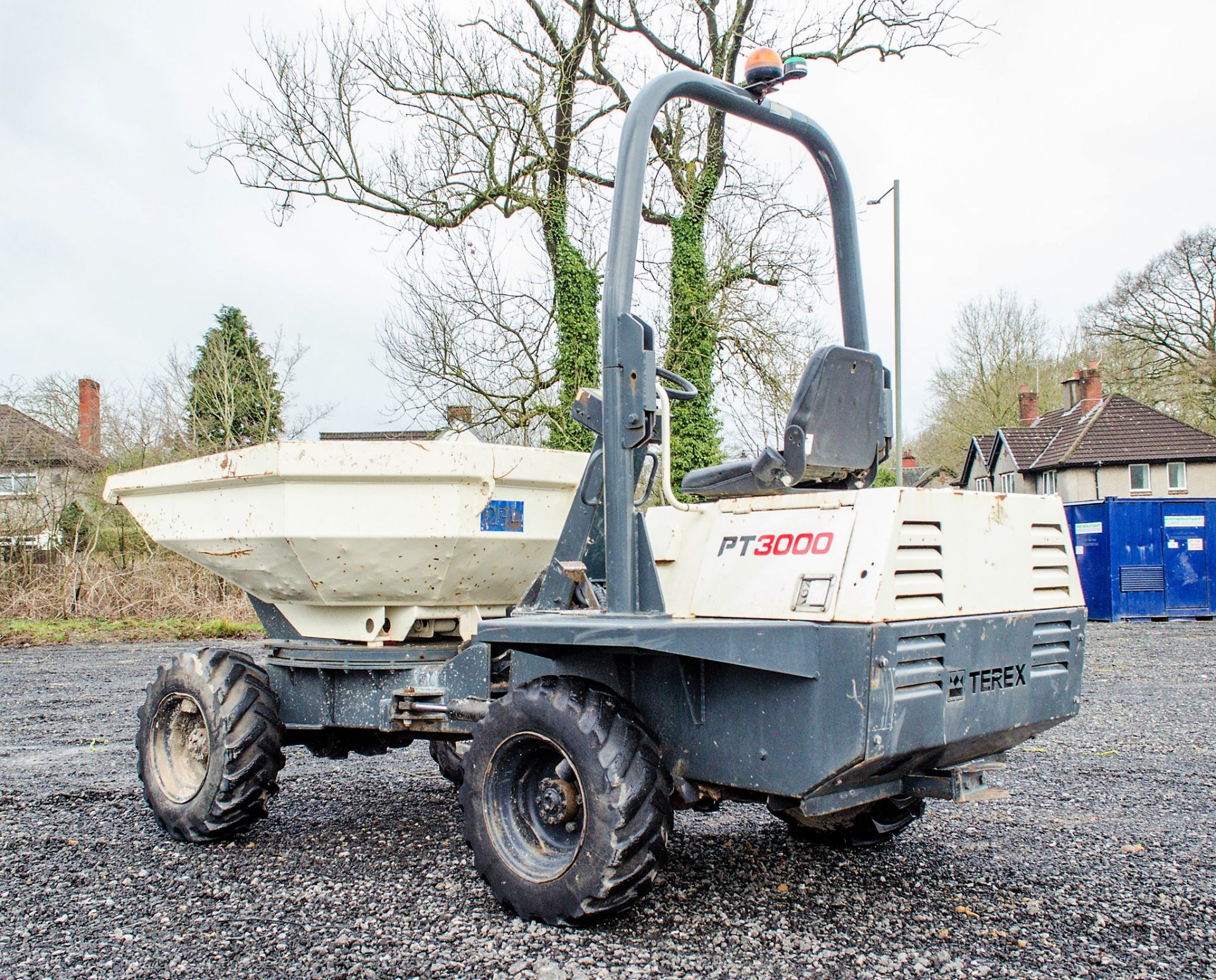 Benford 3 tonne swivel skip dumper Year: 2006 S/N: E604*2010 Recorded Hours: 2398 1274 - Image 4 of 21