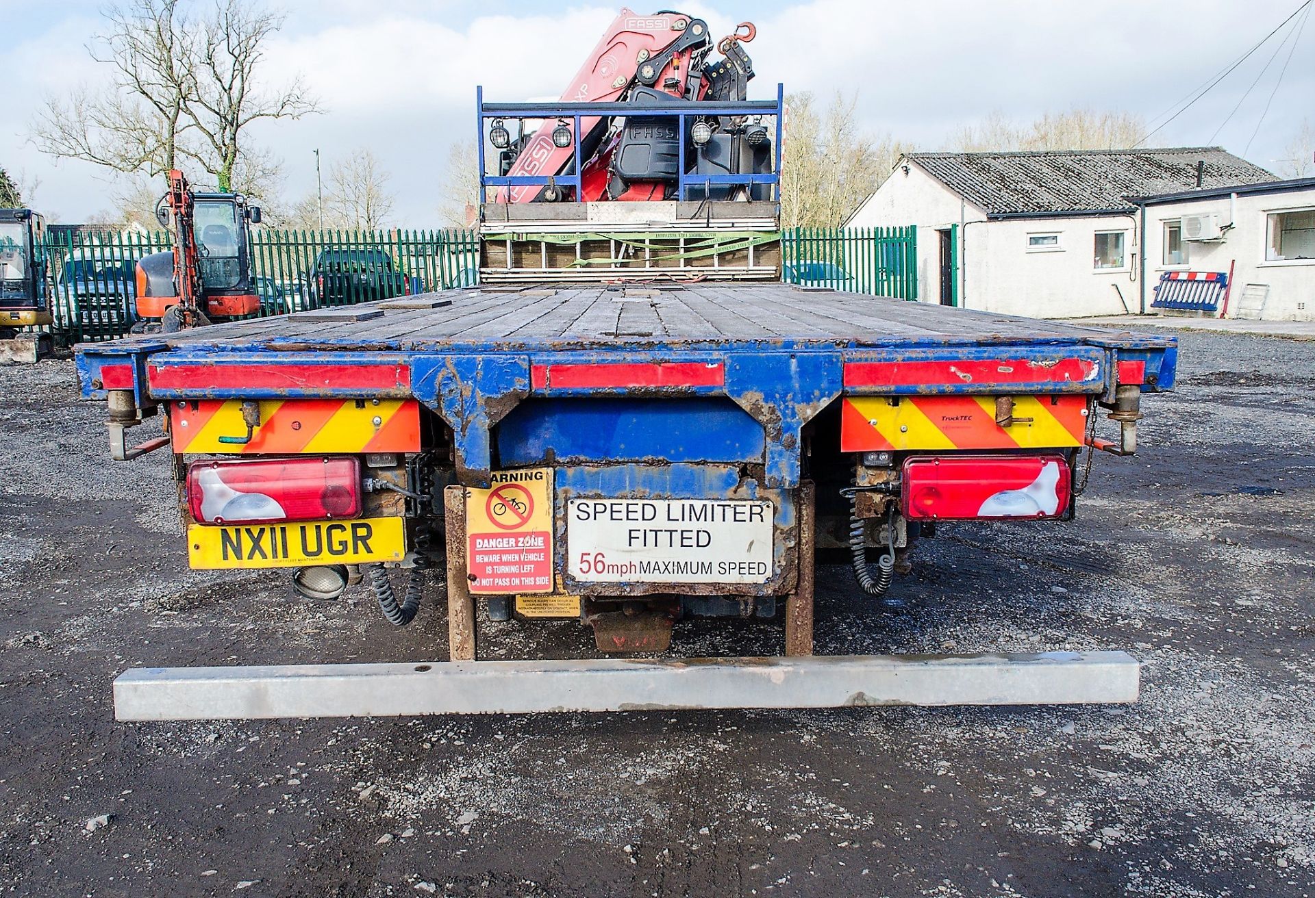 MAN TGS 26.440 26 tonne 6 wheel flat bed crane lorry Registration Number: NX11 UGR Date of - Image 6 of 24