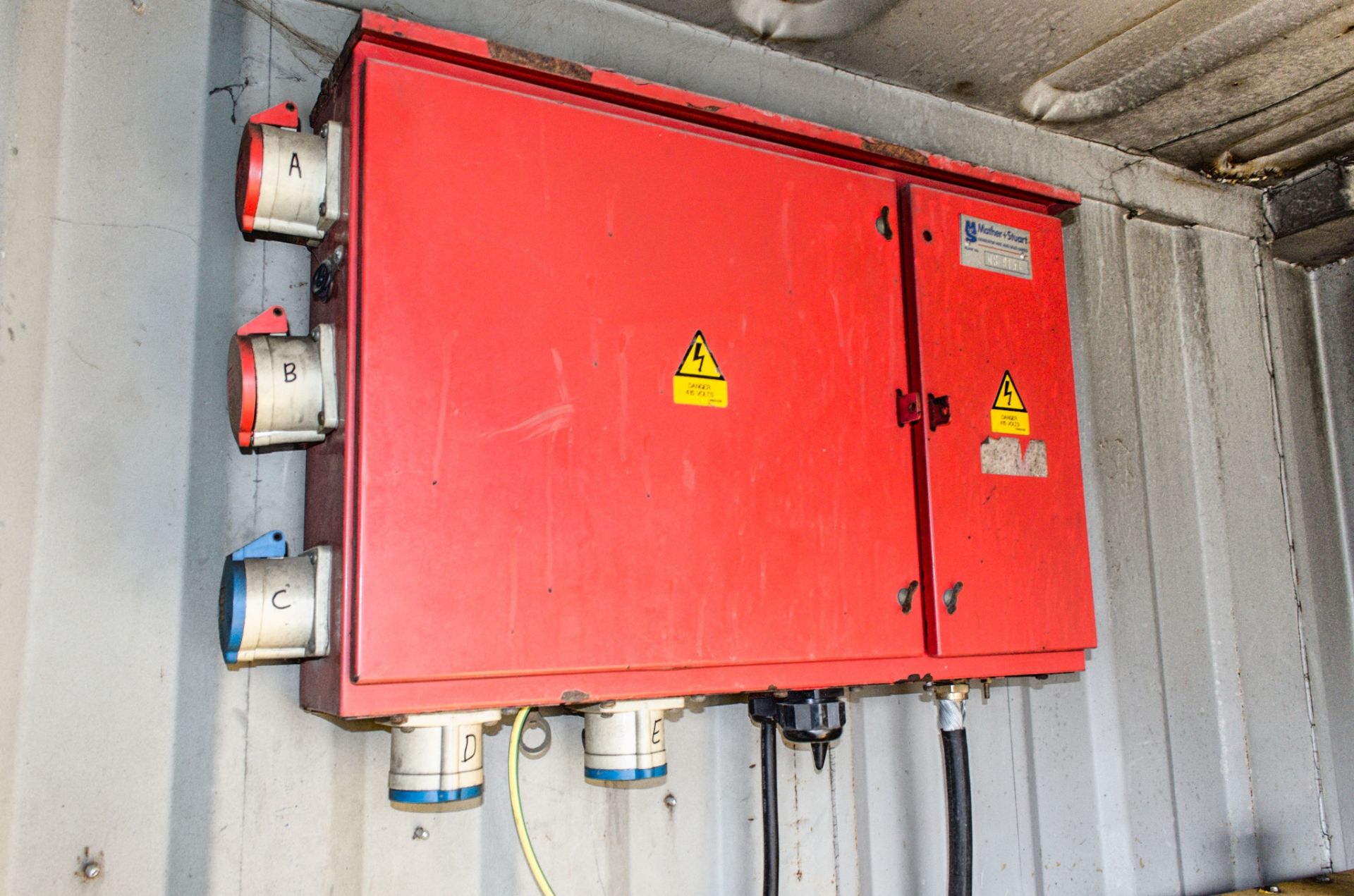 10 ft x 8 ft generator store c/w bunded fuel tank & distribution board - Image 5 of 5