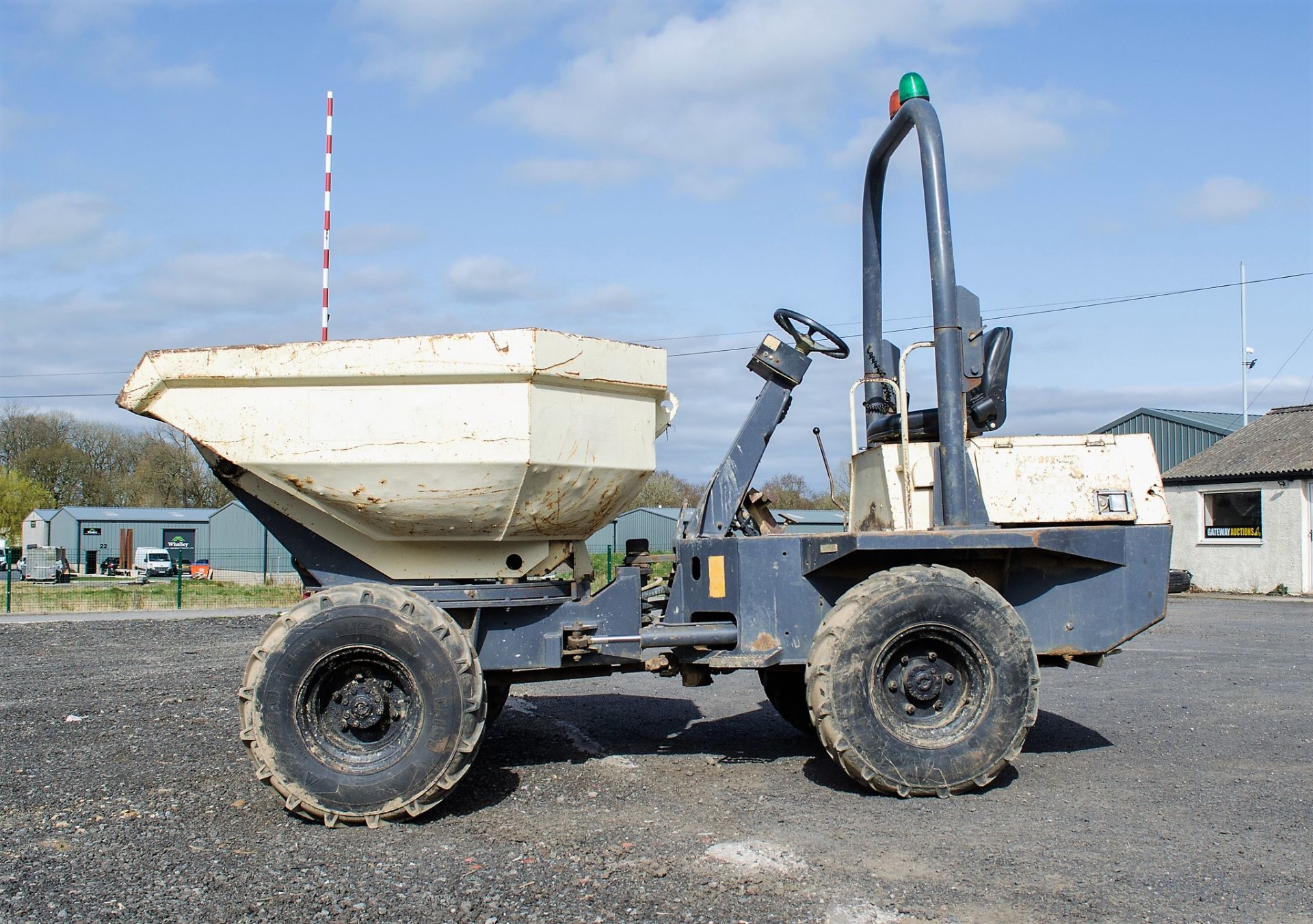 Benford Terex 3 tonne swivel skip dumper Year: 2007 S/N: E704FS192 Recorded Hours: 266 D1388 - Image 7 of 21