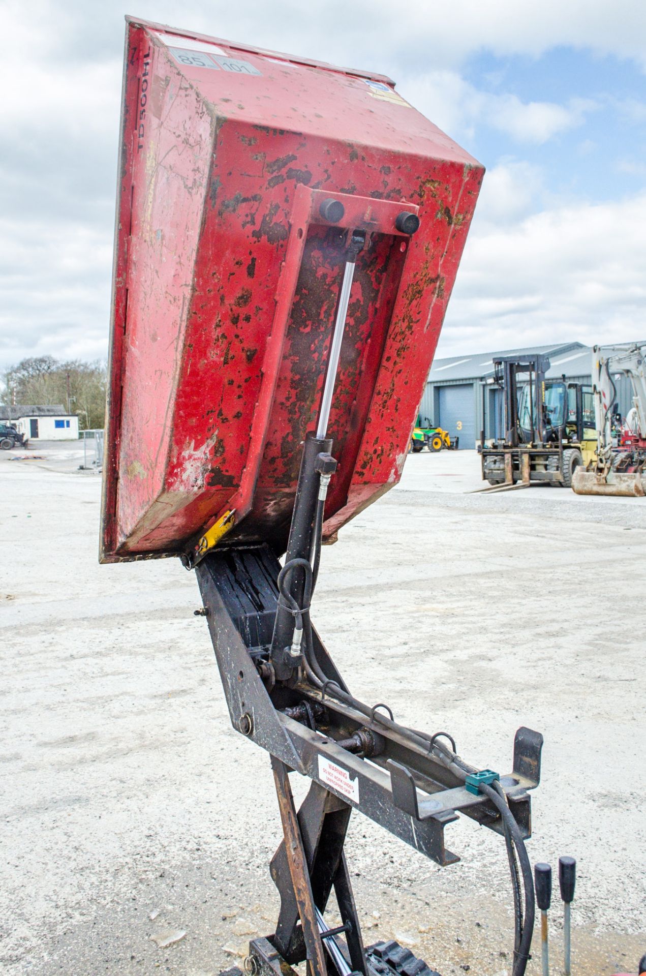 Taskman TD 500 HL petrol driven walk behind rubber tracked dumper  A693109 - Image 10 of 14