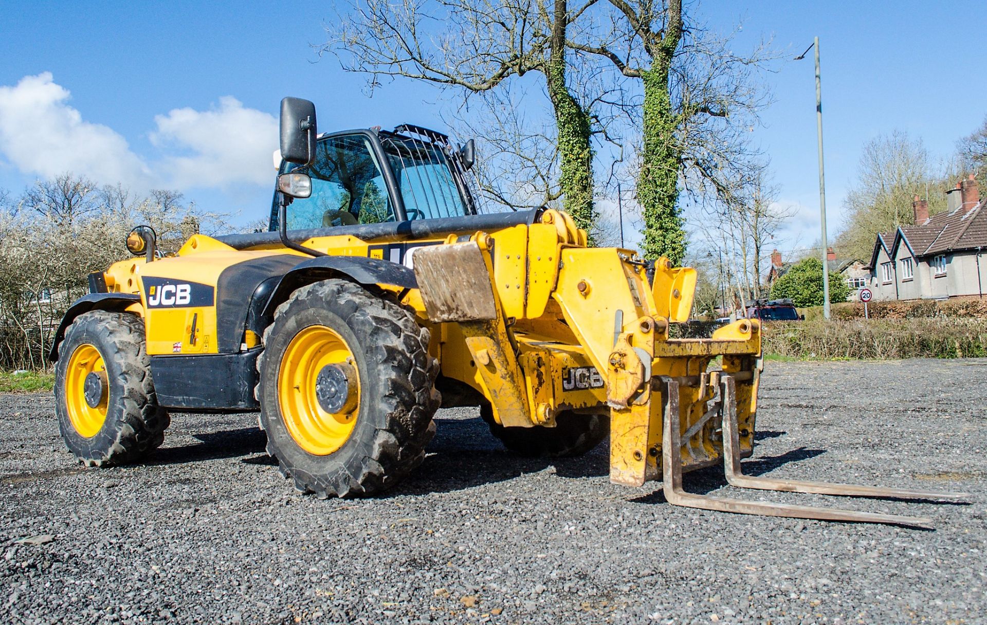 JCB 535-125 Hi-Viz 12.5 metre telescopic handler Year: 2012 S/N: 3487311 Recorded Hours: 4714 - Image 2 of 22