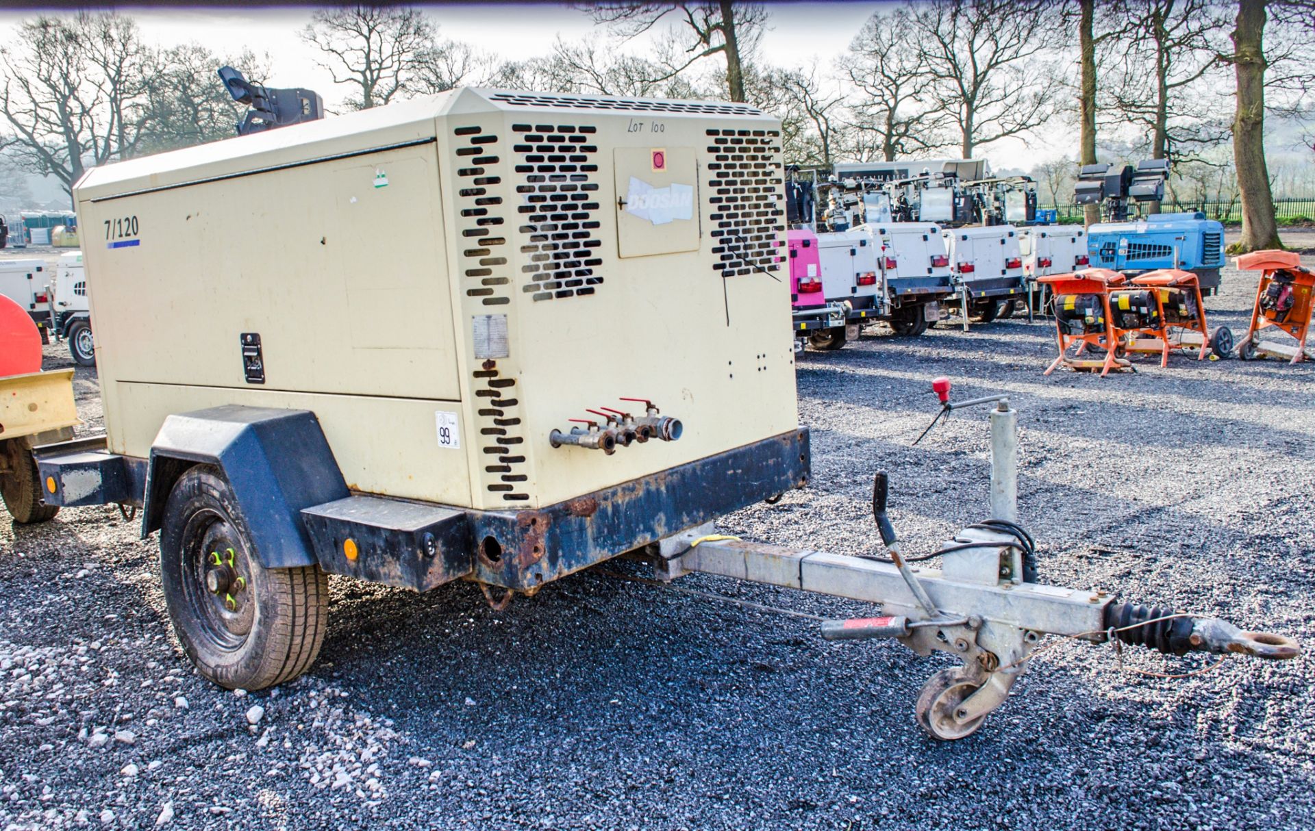 Doosan 7/120 diesel driven fast tow mobile air compressor Year: 2013 S/N: Y659479 Recorded Hours: