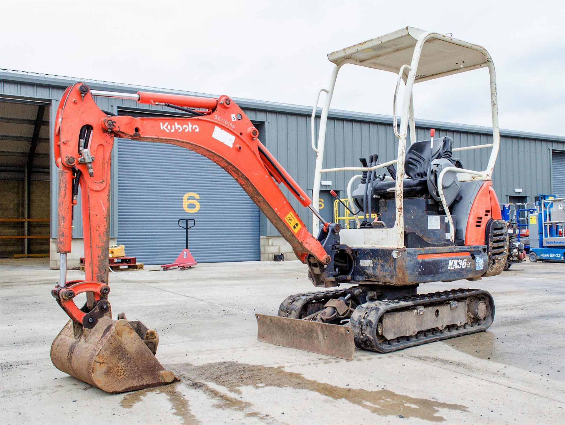 Kubota KX36-3 1.5 tonne rubber tracked mini excavator Year: 2007 S/N: 76574 Recorded Hours: 3909