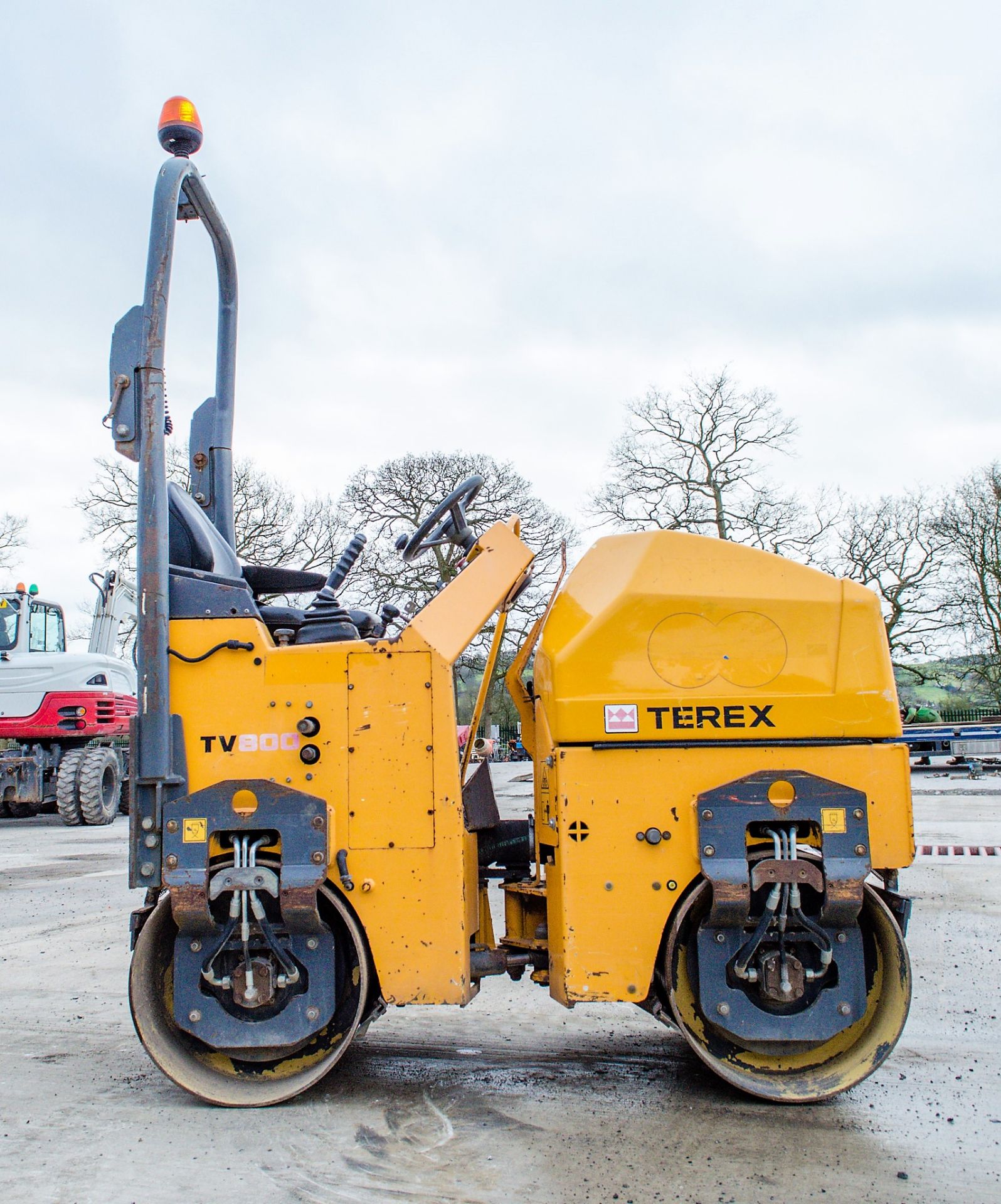Terex TV800 double drum ride on roller Year: 2011 S/N: EBANS1633 Recorded Hours: 1051 RTD036 - Image 8 of 16