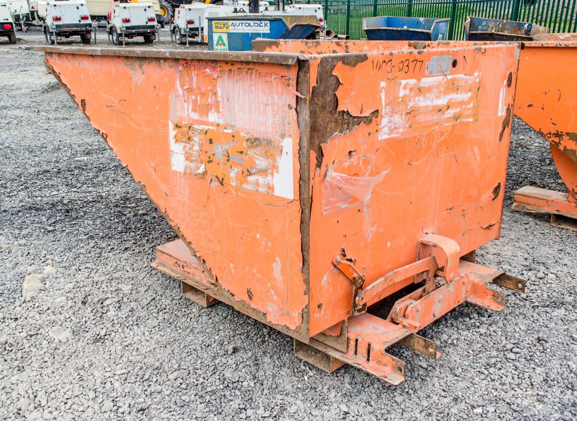 Invicta steel fork lift tipping skip 1408-0377 - Image 2 of 2