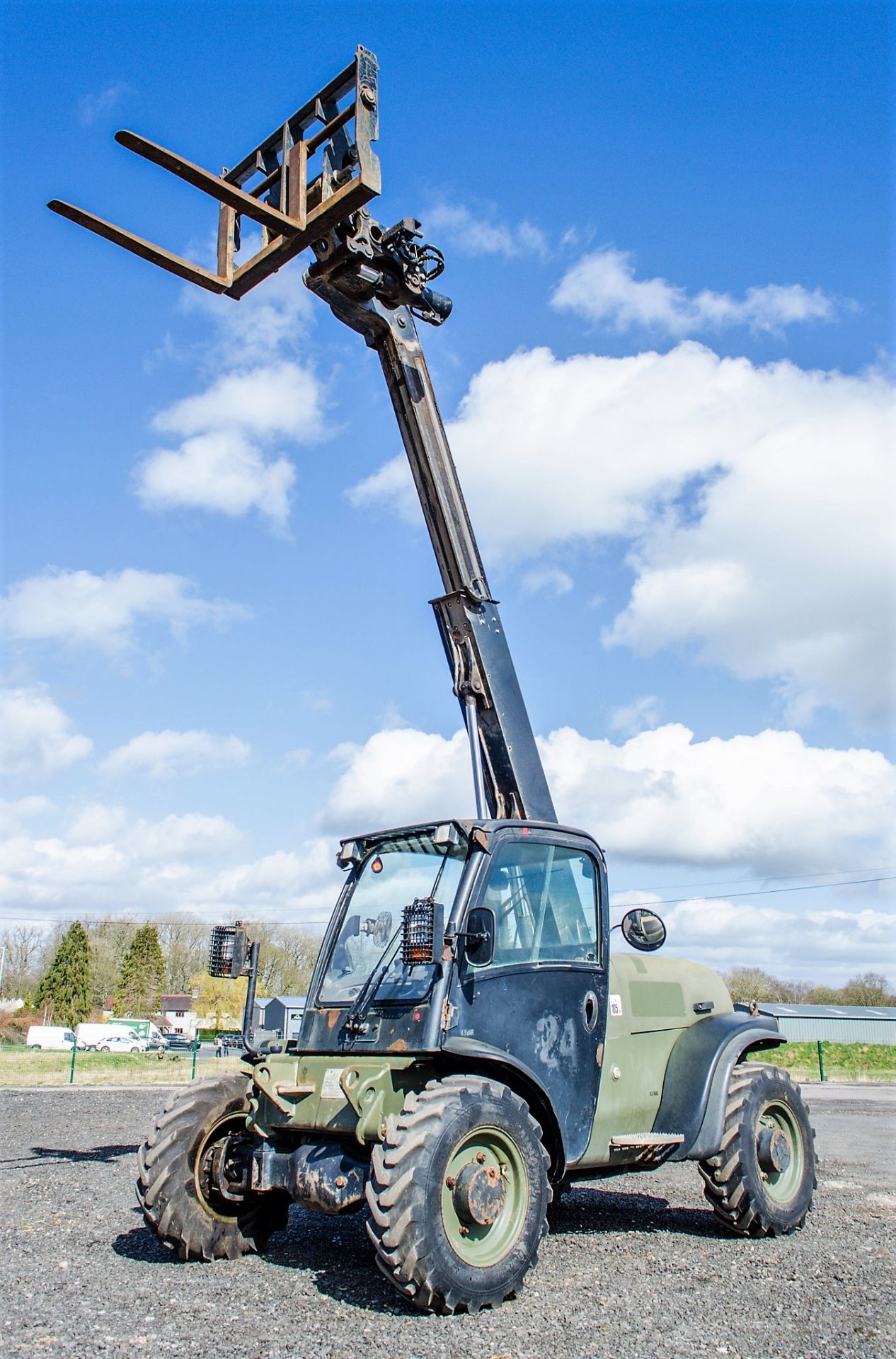 JCB 524-50 5 metre telescopic handler (EX MOD) Year: 2007 S/N: 1417007 Recorded Hours: 3191 - Image 9 of 19