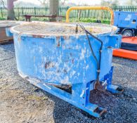 Fork mountable hydraulic pan mixer LH ** No VAT on hammer price but VAT will be charged on the