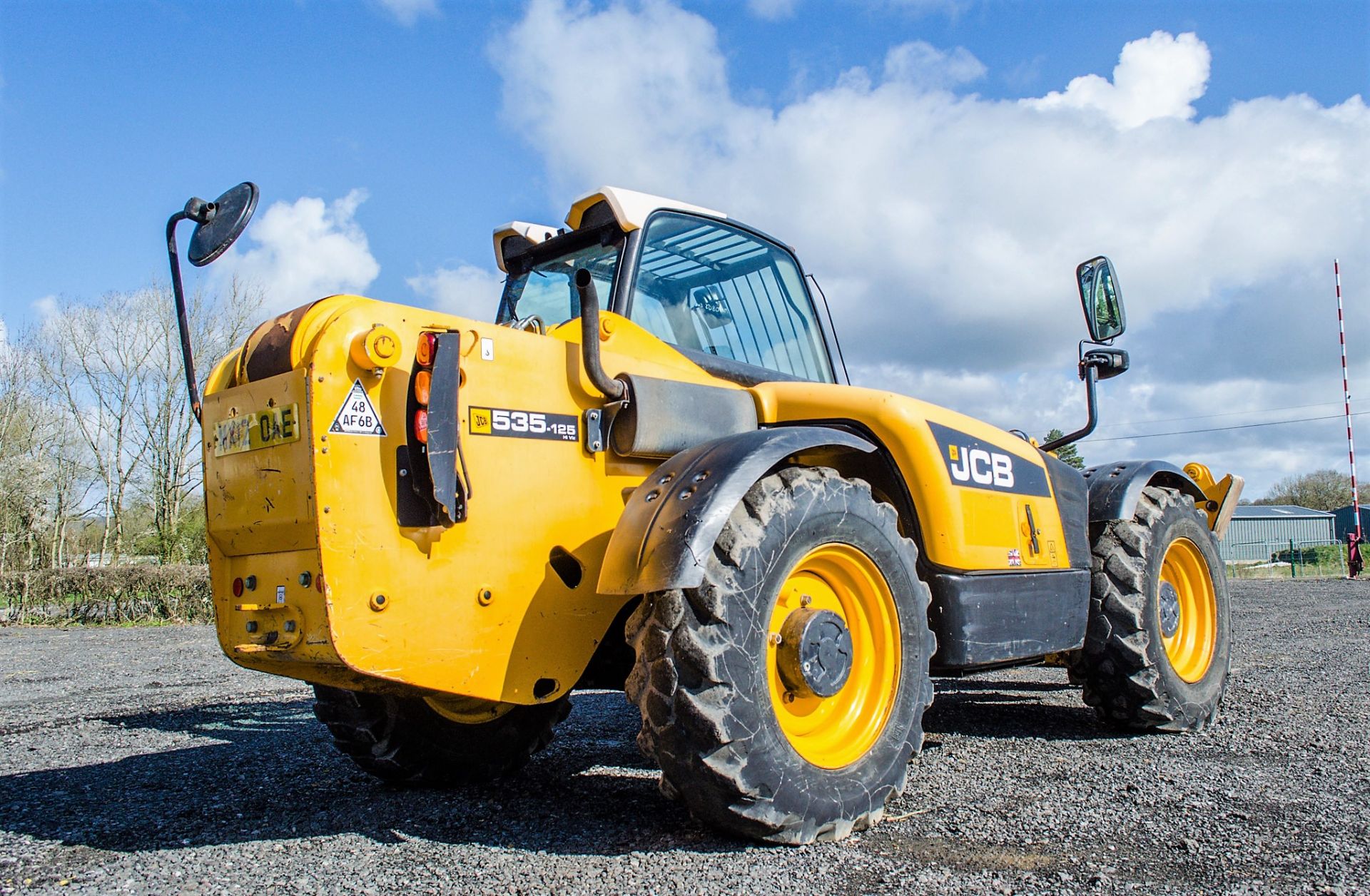 JCB 535-125 Hi-Viz 12.5 metre telescopic handler Year: 2012 S/N: 3487311 Recorded Hours: 4714 - Image 4 of 22